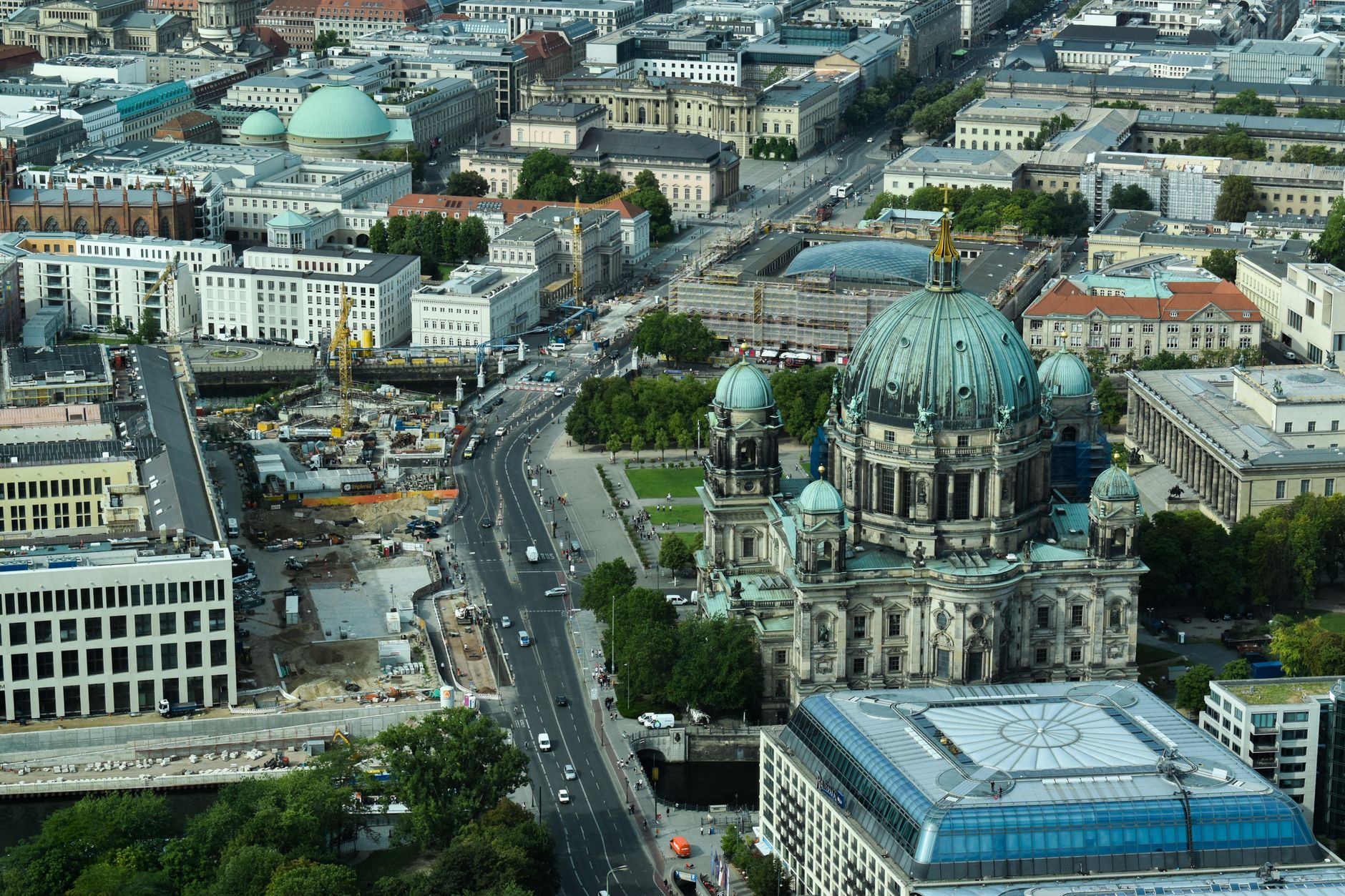 Nach dem CSD-Anschlag in Berlin - Nordrhein-Westfalen verschärft Überwachung von 165 islamistischen Gefährdern