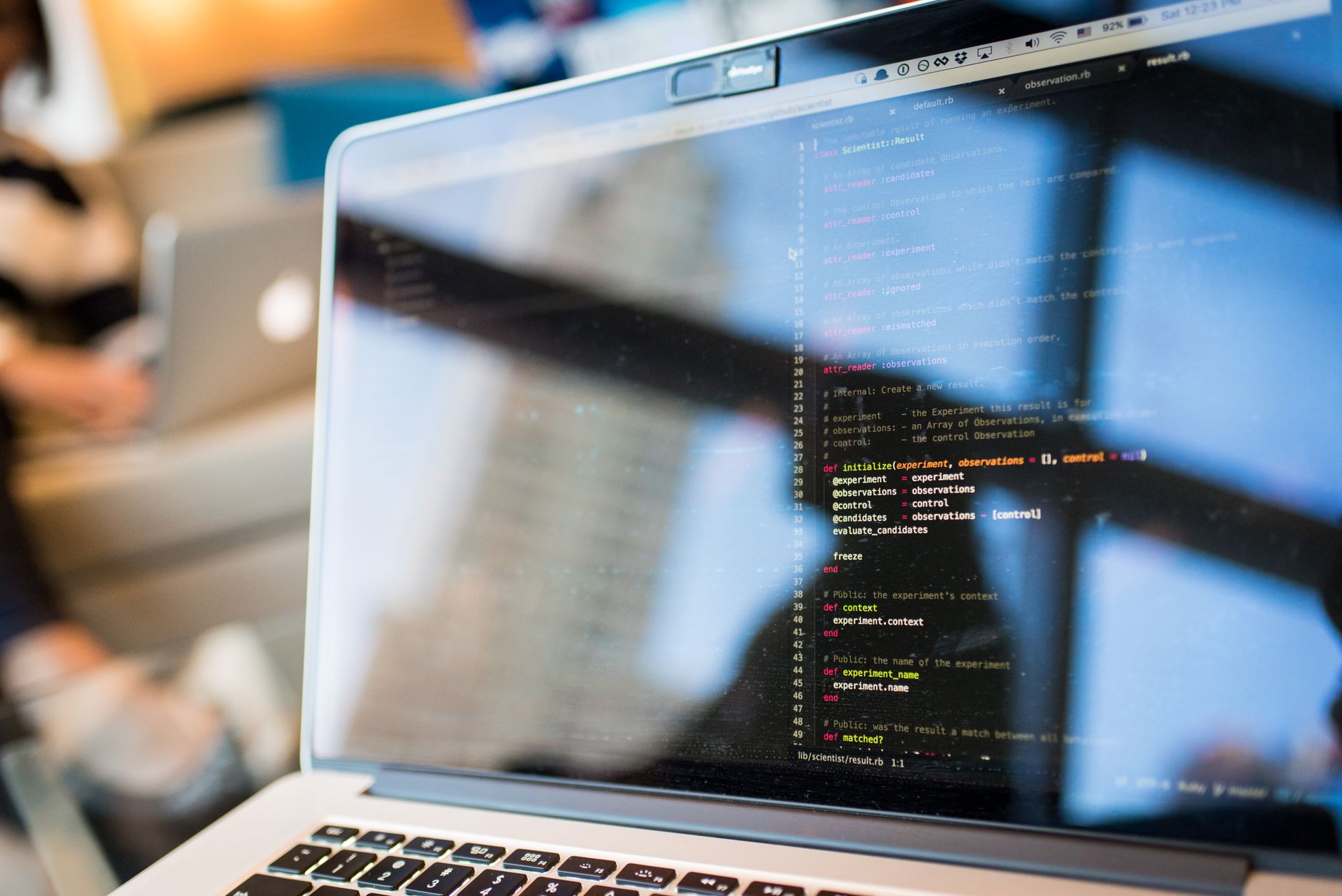 heise+ | Warum LLM-basierte Business Intelligence oft nicht in den Betrieb kommt