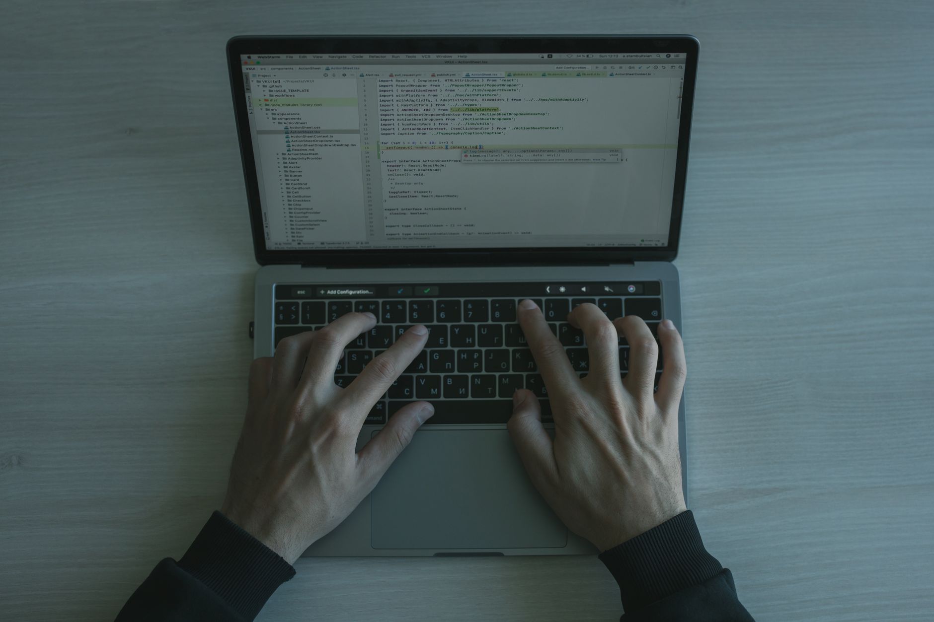 Visual Studio Code 1.131 bringt Diktierfunktion für Chat, Editor und Terminal
