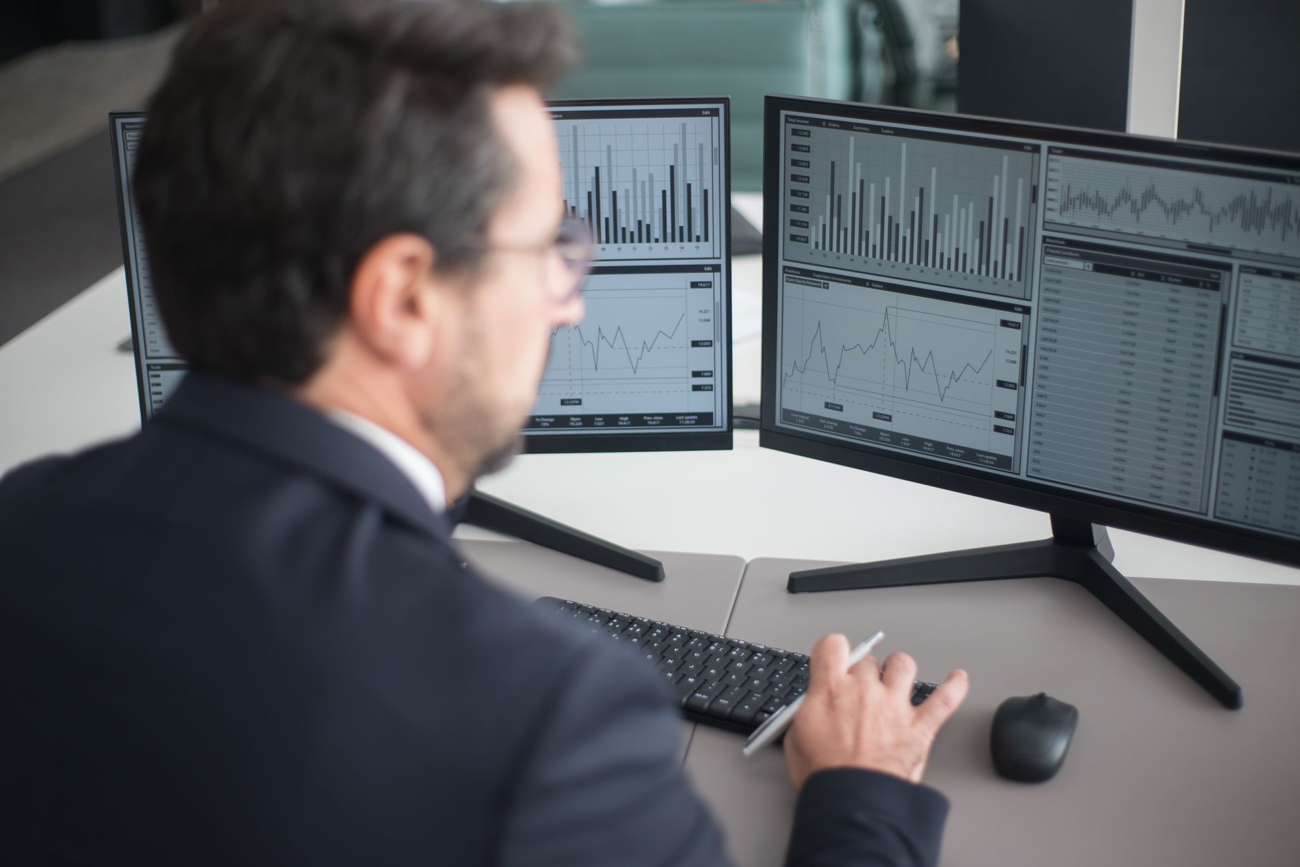 heise+ | Dashboards mit Excel: Zahlenkolonnen interaktiv auswerten