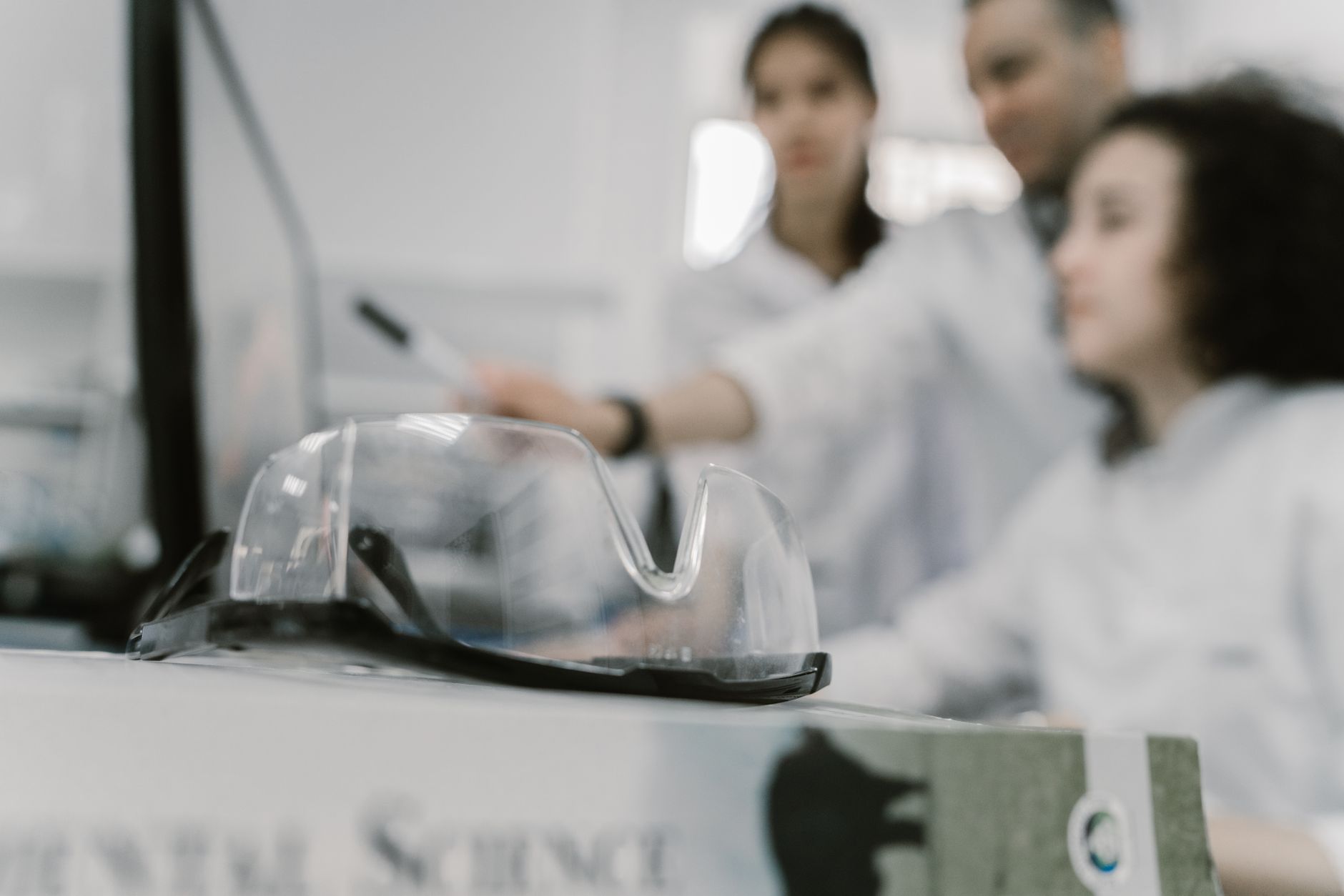 Smart Glasses: Warum Metas KI-Brillen in Deutschland bald verboten sein könnten