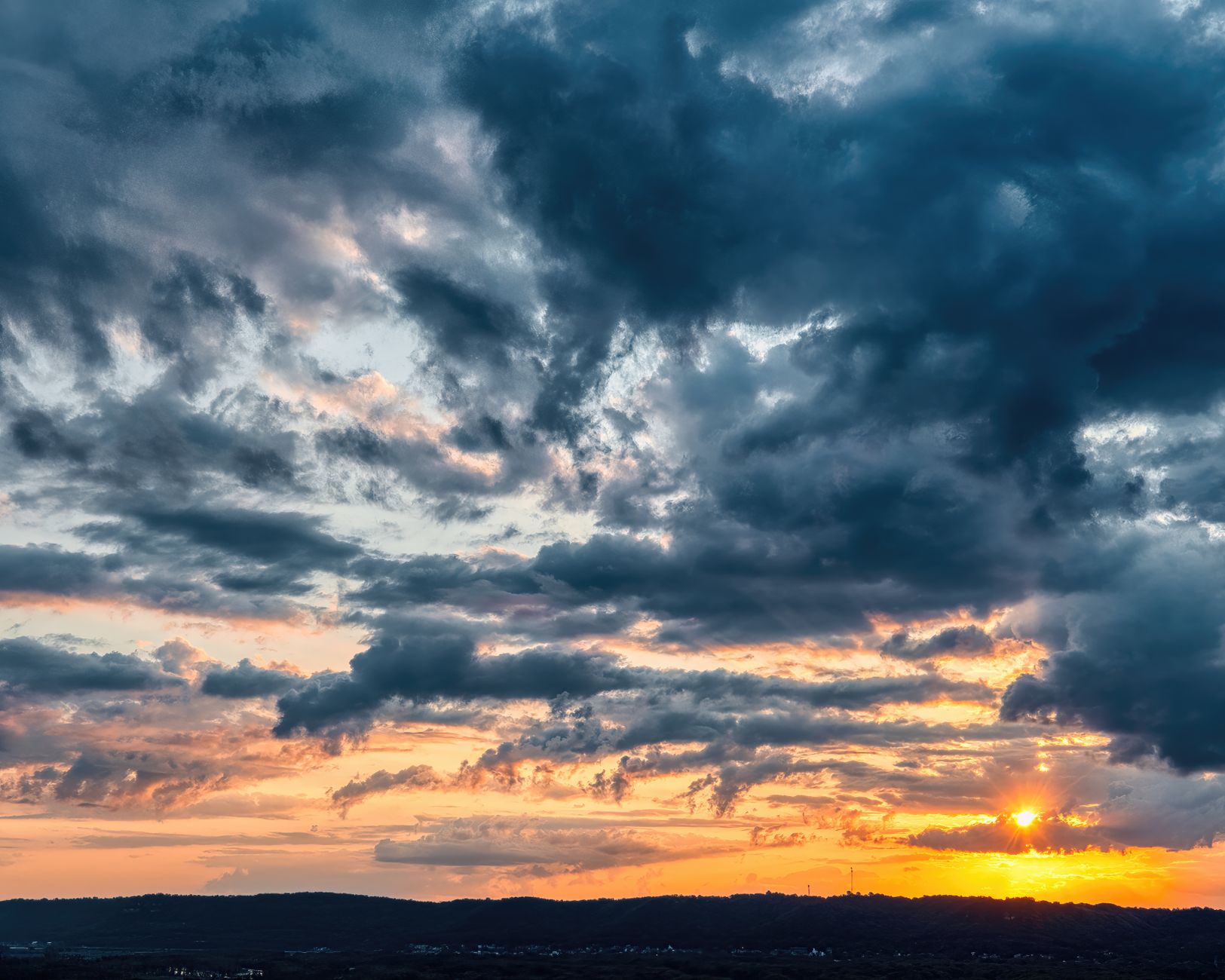 Wetter - Viel Sonne, später auch Quellwolken, 23 bis 37 Grad
