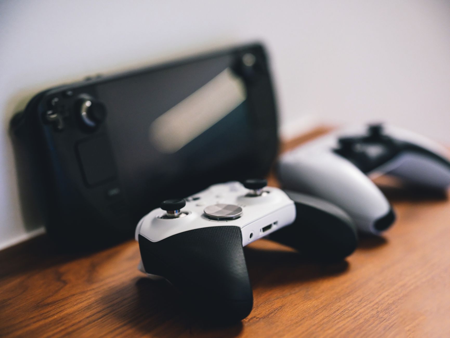 Montag: Raketeneinschlag auf dem Mond, Xbox-Preisanstieg in Europa höher als USA