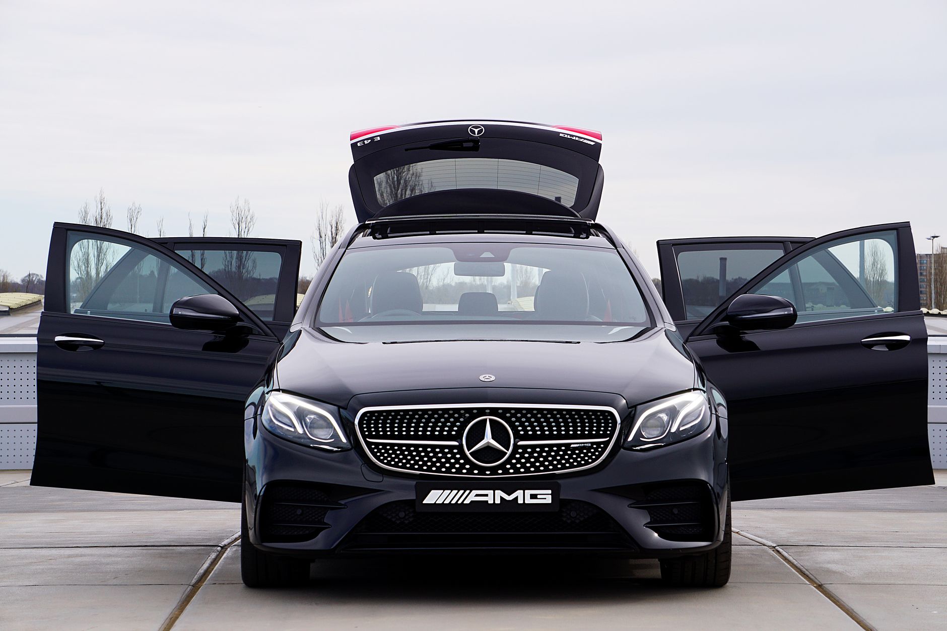 heise+ | E-Auto Mercedes CLA 350 Shooting Brake im Test: Schick, schnell, schmal