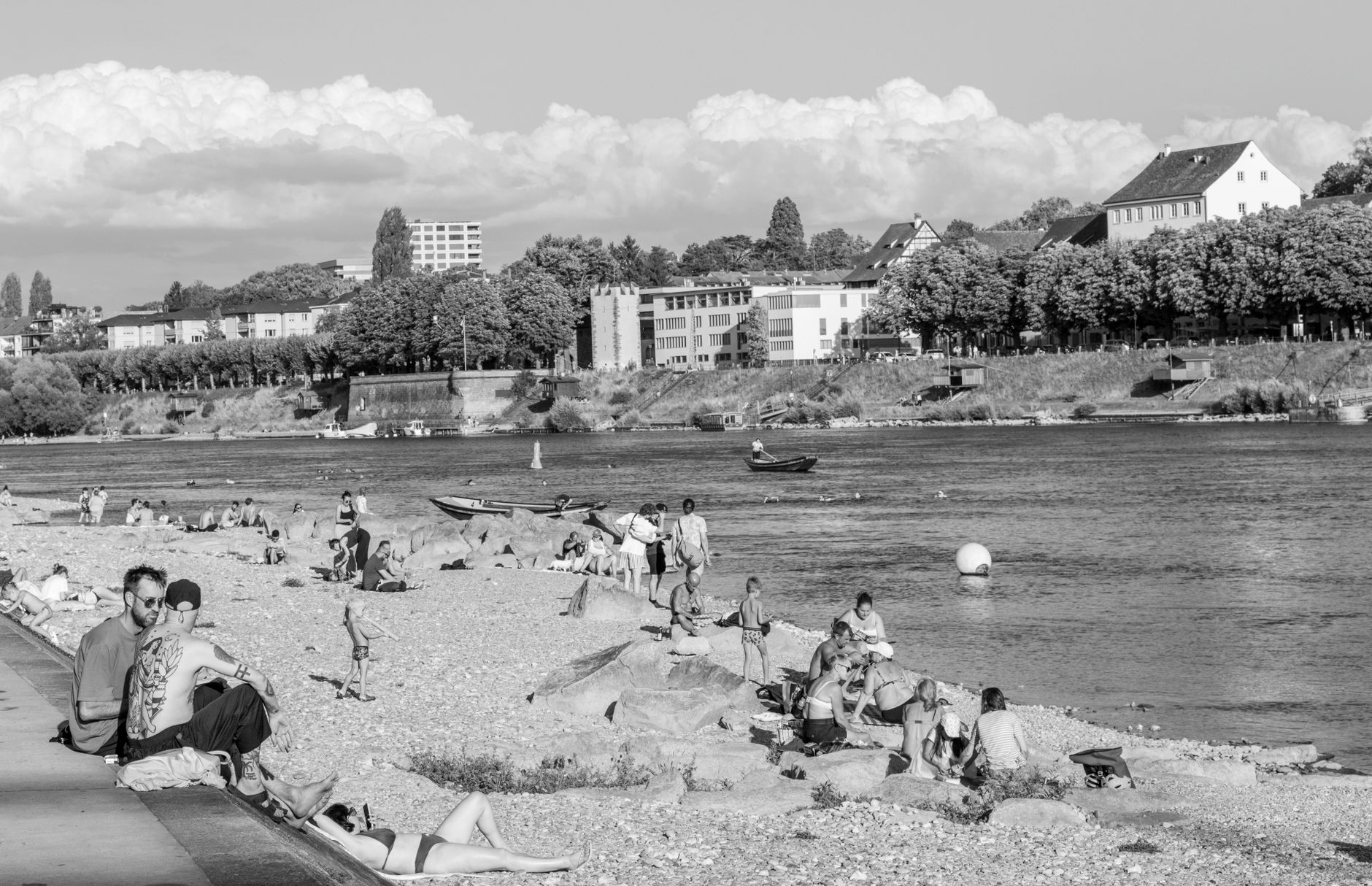 Niedrigwassser am Rhein: Bilger lädt zu Krisentreffen