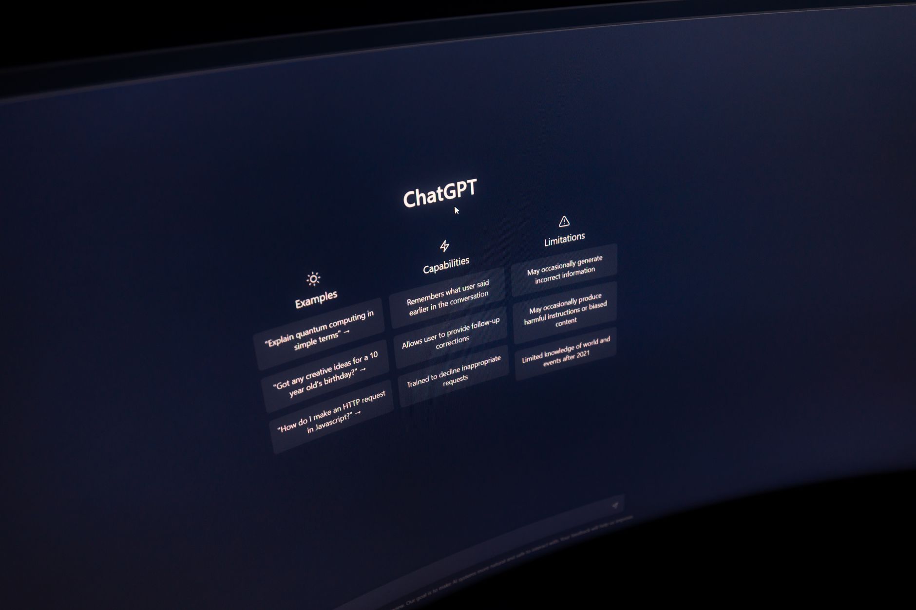 KI-Update kompakt: KI-Investitionen, Forschungssoftware, iCloud+, GEMA vs. Suno