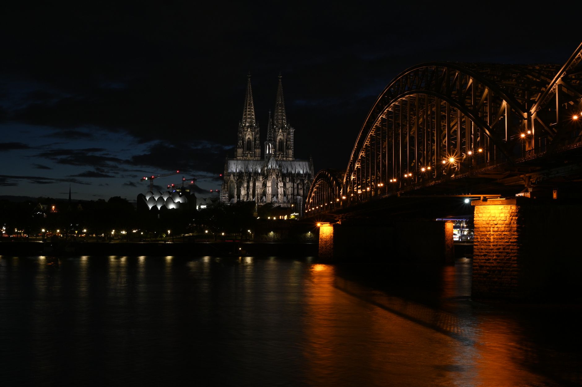 Vier Verletzte nach Schüssen in Köln