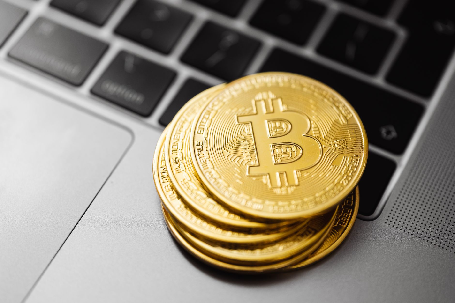„Sichere" Cold Wallet ausgeraubt: Hacker erbeuten 1367 Bitcoin durch vorhersagbare Passwörter
