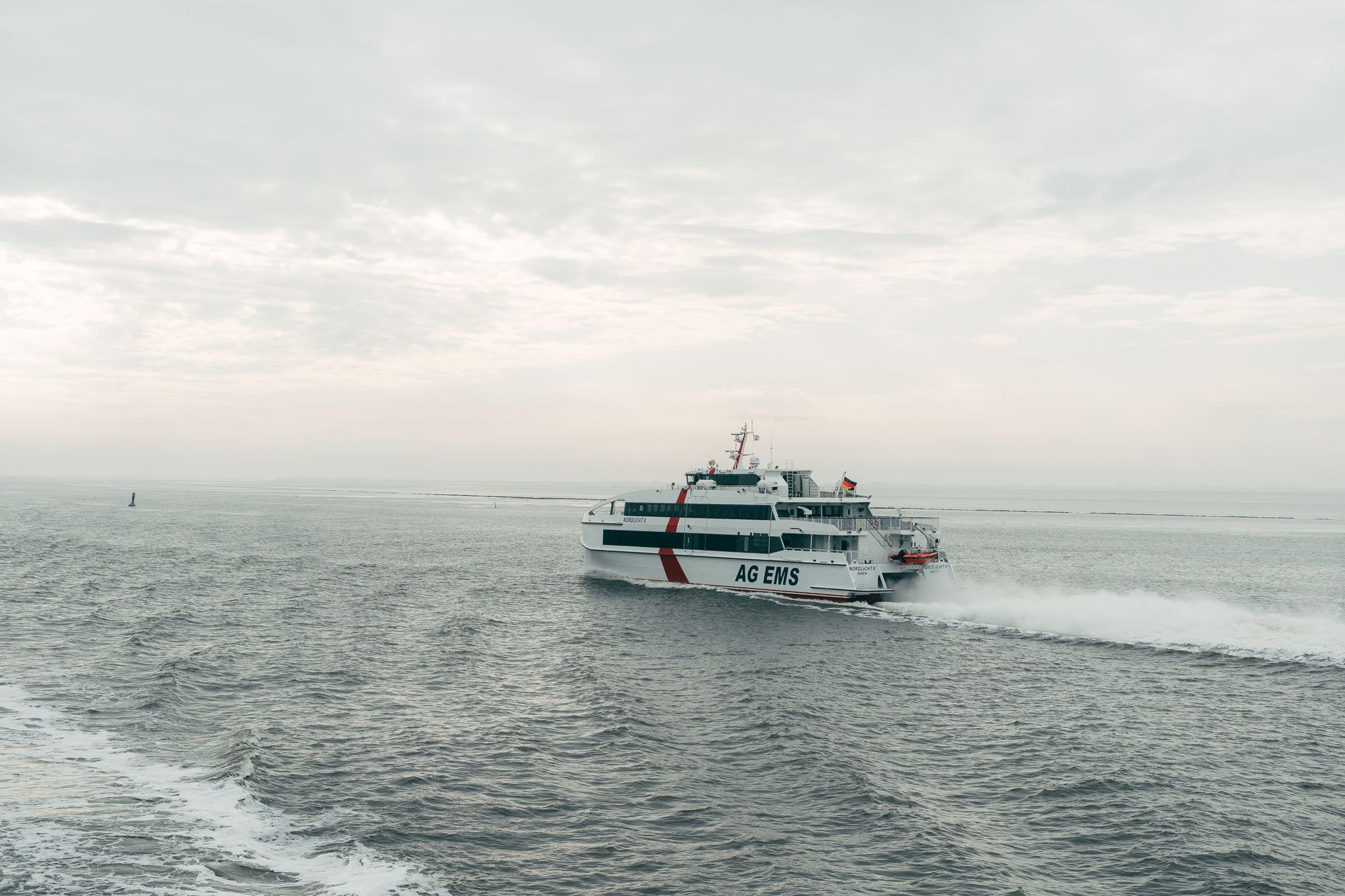 Boot in Brand geraten - 157 Migranten aus dem Ärmelkanal gerettet