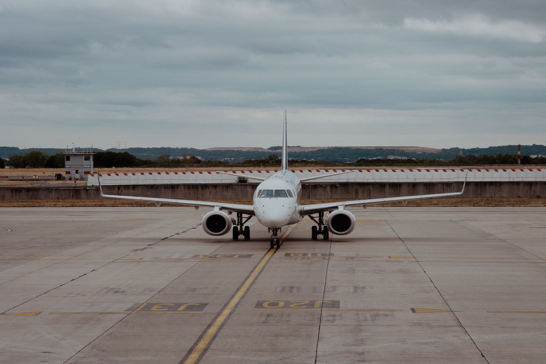 Drohne am Flughafen Leipzig/Halle: Dobrindt sieht "hybrides Anschlagsszenario"