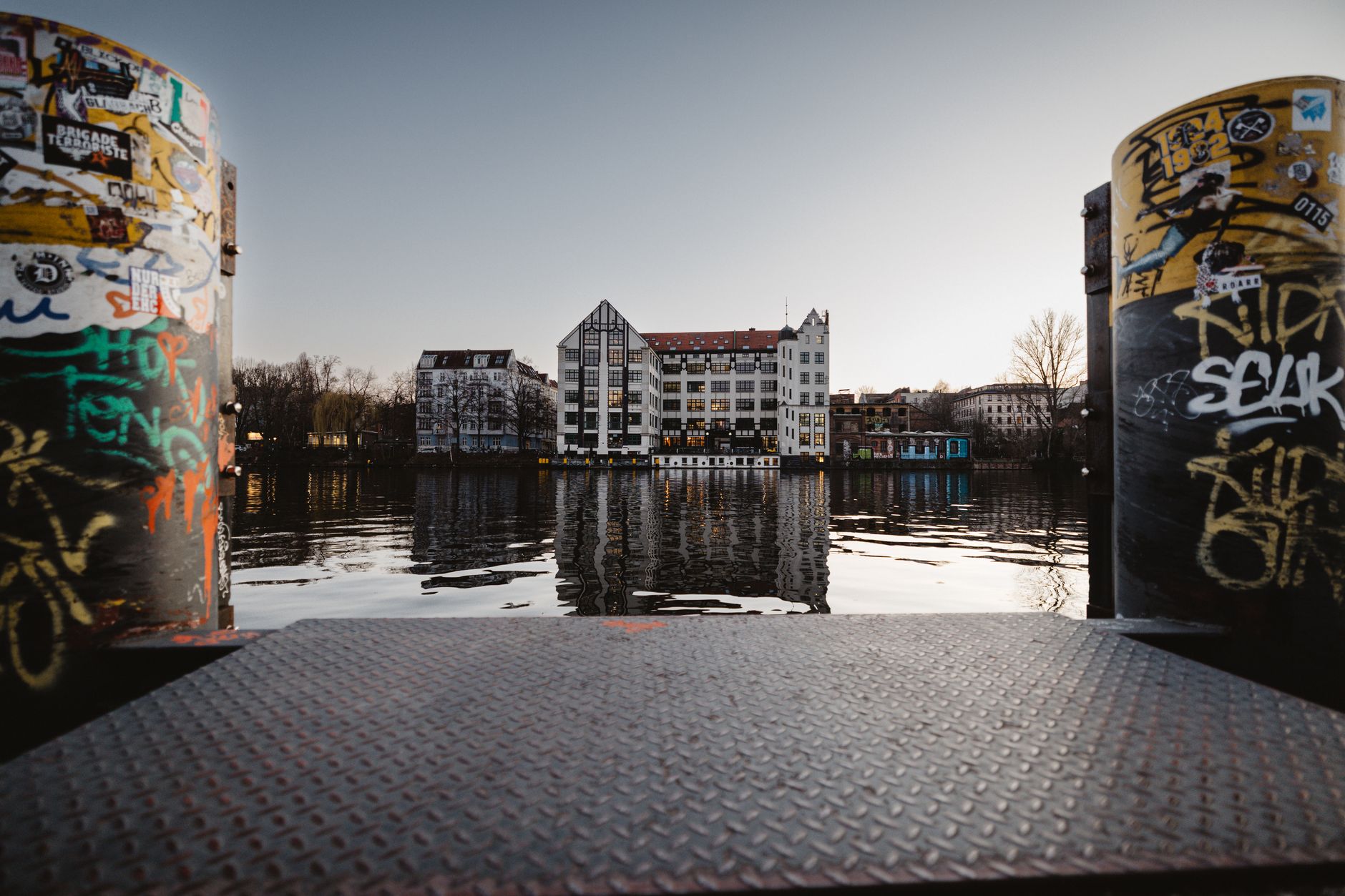 Wohnungsmarkt - Schwerdtner macht Vergesellschaftung zur Bedingung für Berlin-Koalition