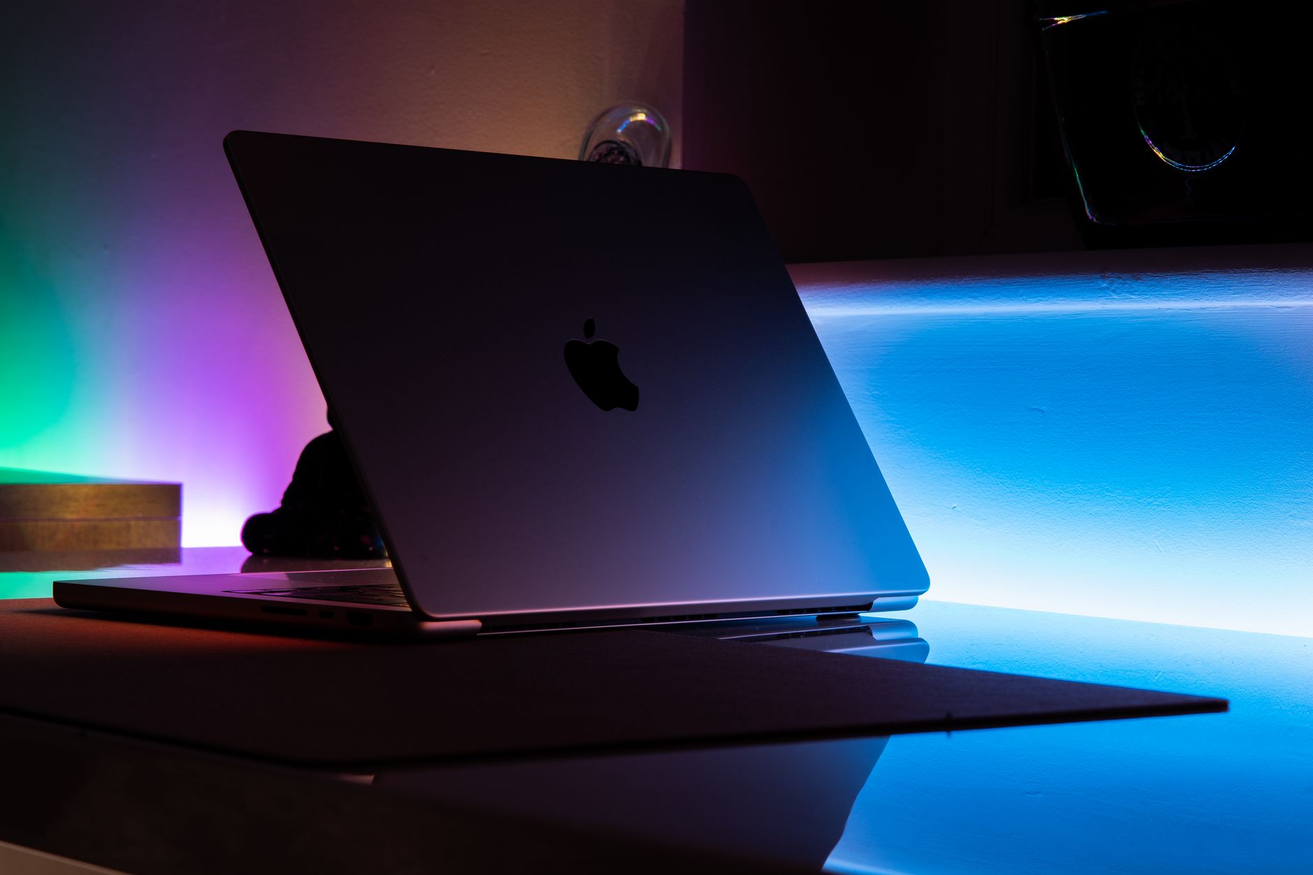 Anzeige: 3-in-1-Ladestation für mehrere Apple-Geräte für Prime-Mitglieder unter 30 Euro bei Amazon