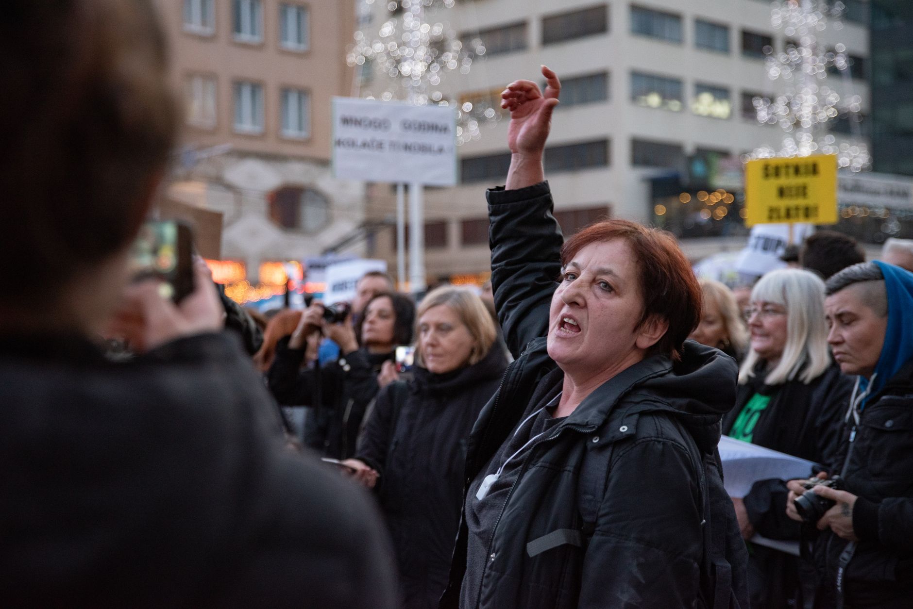 Volksbühne wird zum "Volksbad": Planschen als Protest