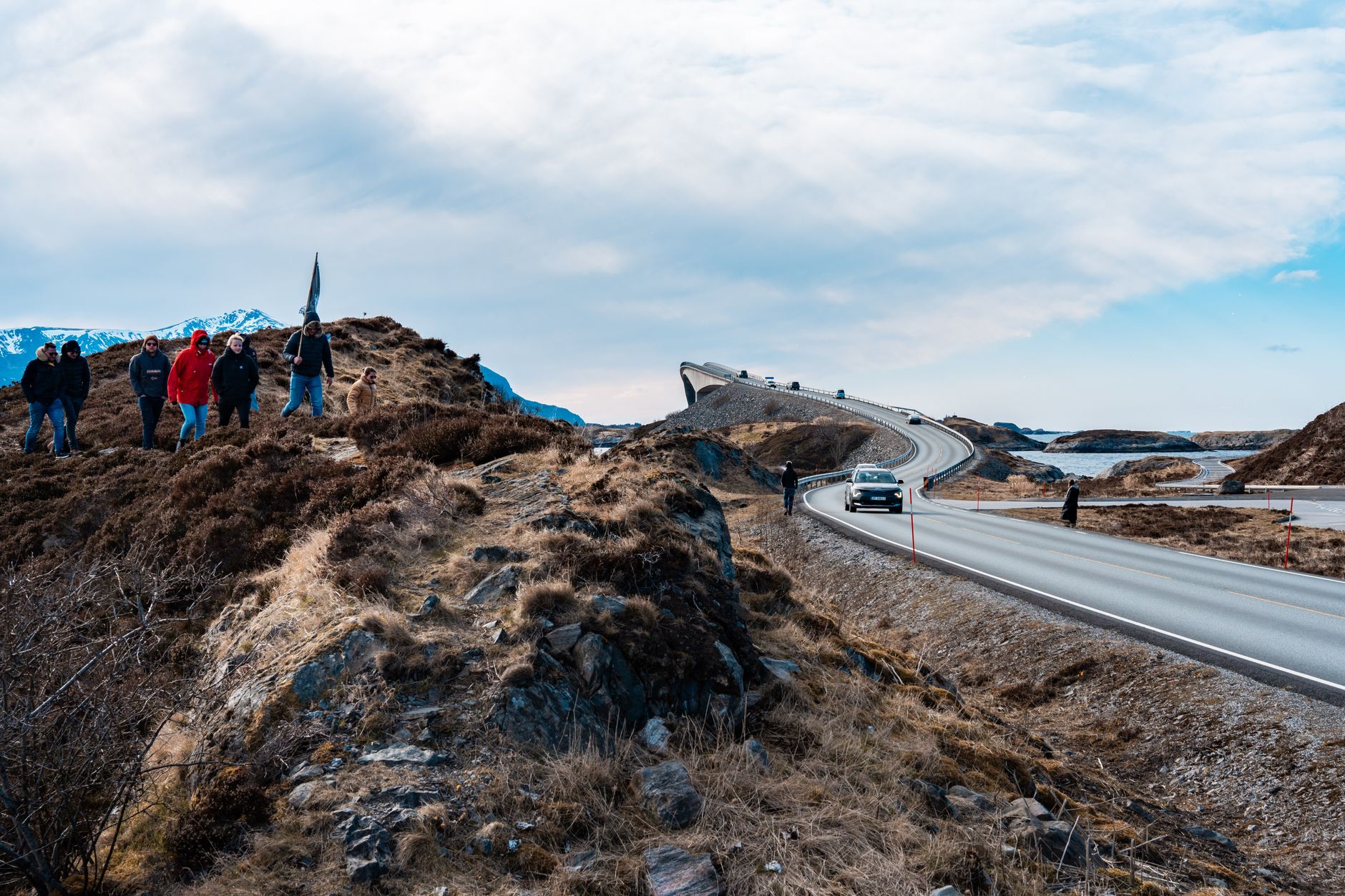 Norwegen - Bus mit deutschen Touristen verunglückt - mehrere Verletzte