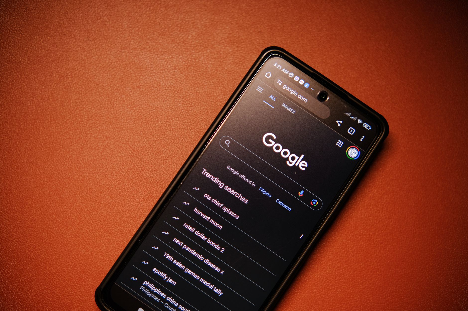 Dienstag: Alternativer App-Store bei Google Play, Meta mit offenem KI-Modell