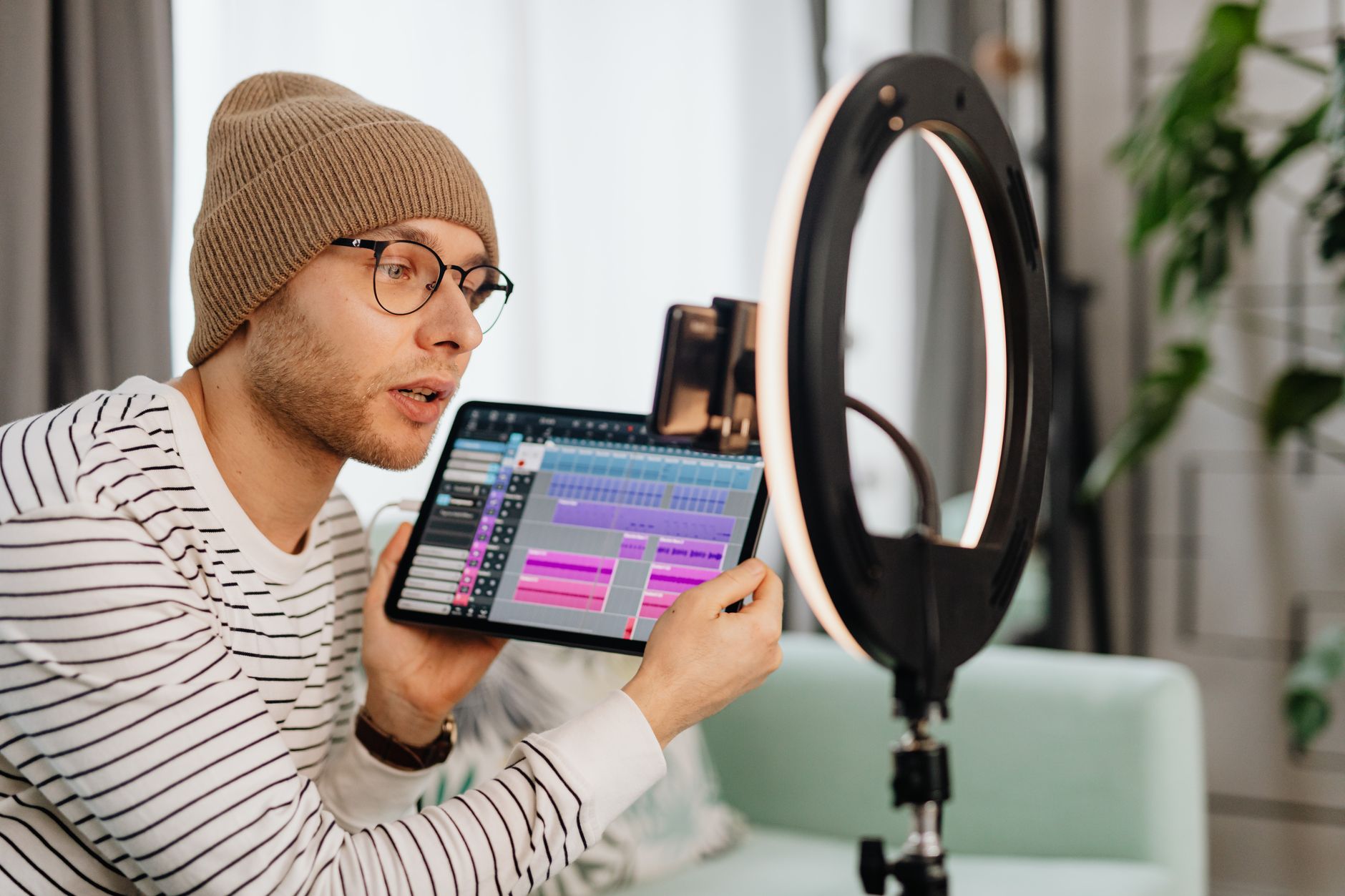 Ab Februar 2027 kommen neue YouTuber schwerer an Werbegeld