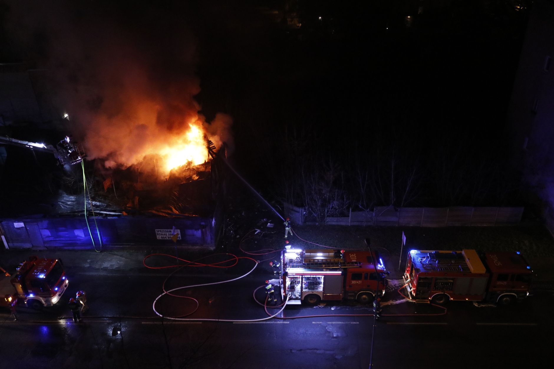 Waldbrände - Nachlöscharbeiten im Main-Kinzig-Kreis - Feuerwehrleute im Rheingau-Taunus-Kreis verletzt