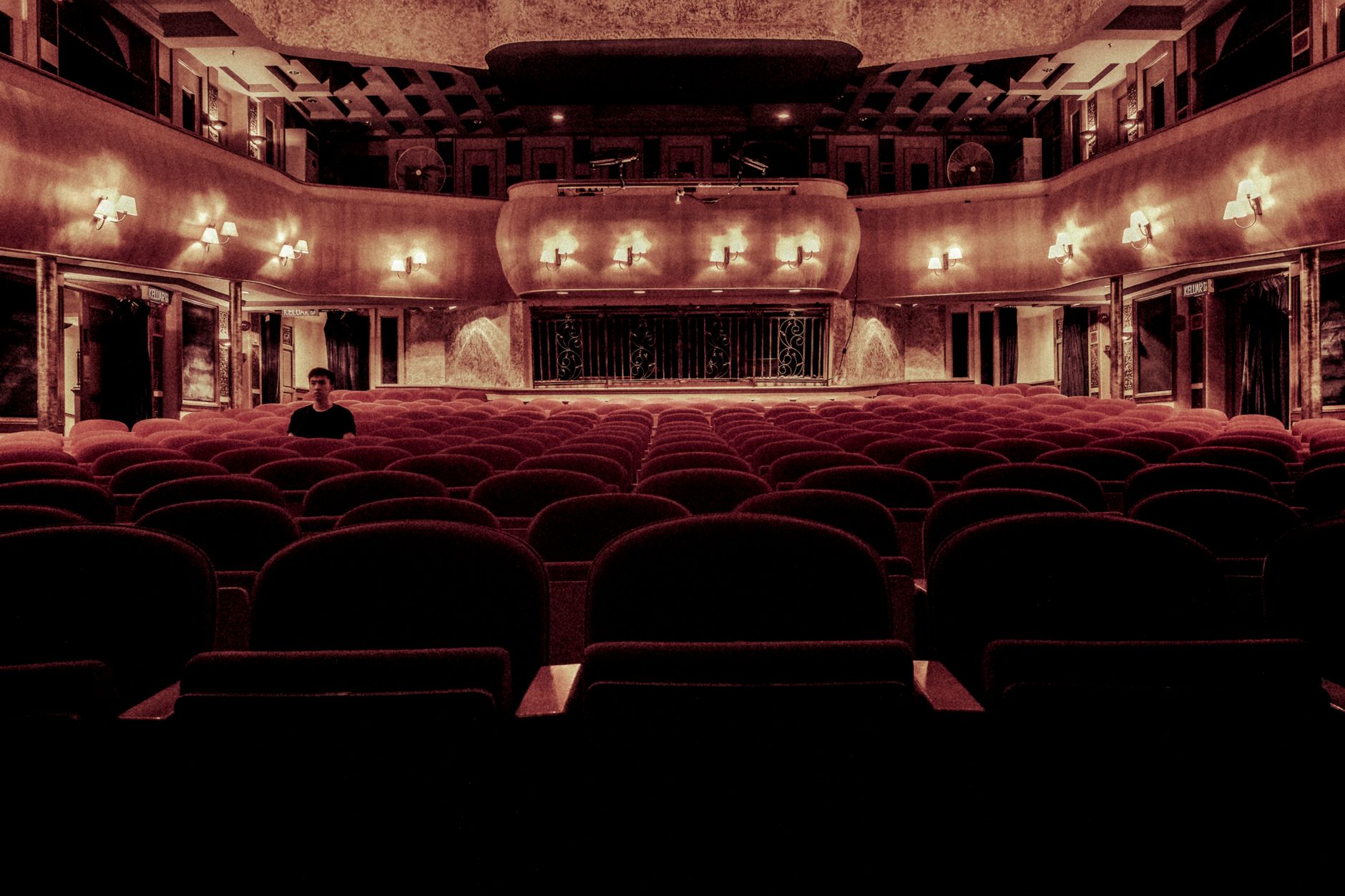 Chefwechsel im Maxim Gorki Theater in Berlin: Schauspielhaus oder Kunsthalle?