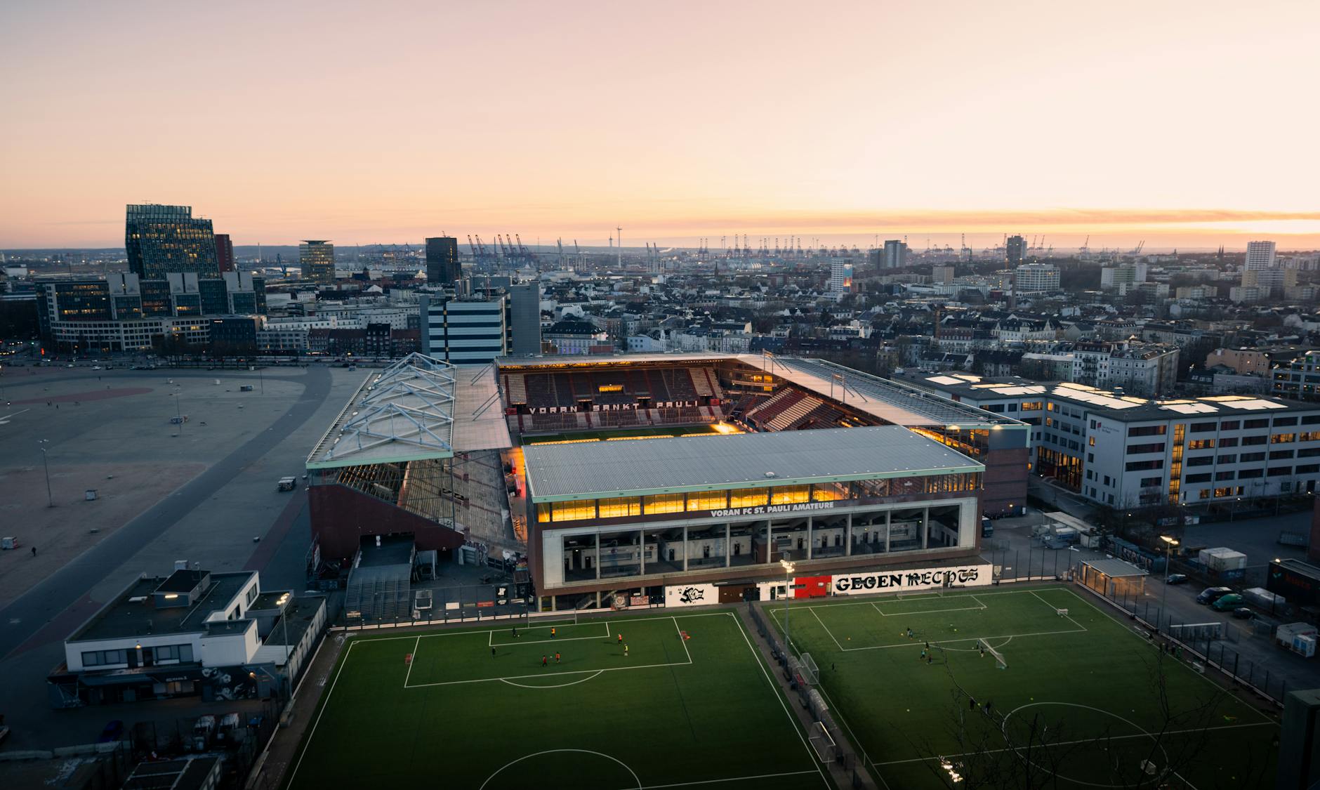Live hören: Hamburger SV gegen Bayer Leverkusen - Bundesliga