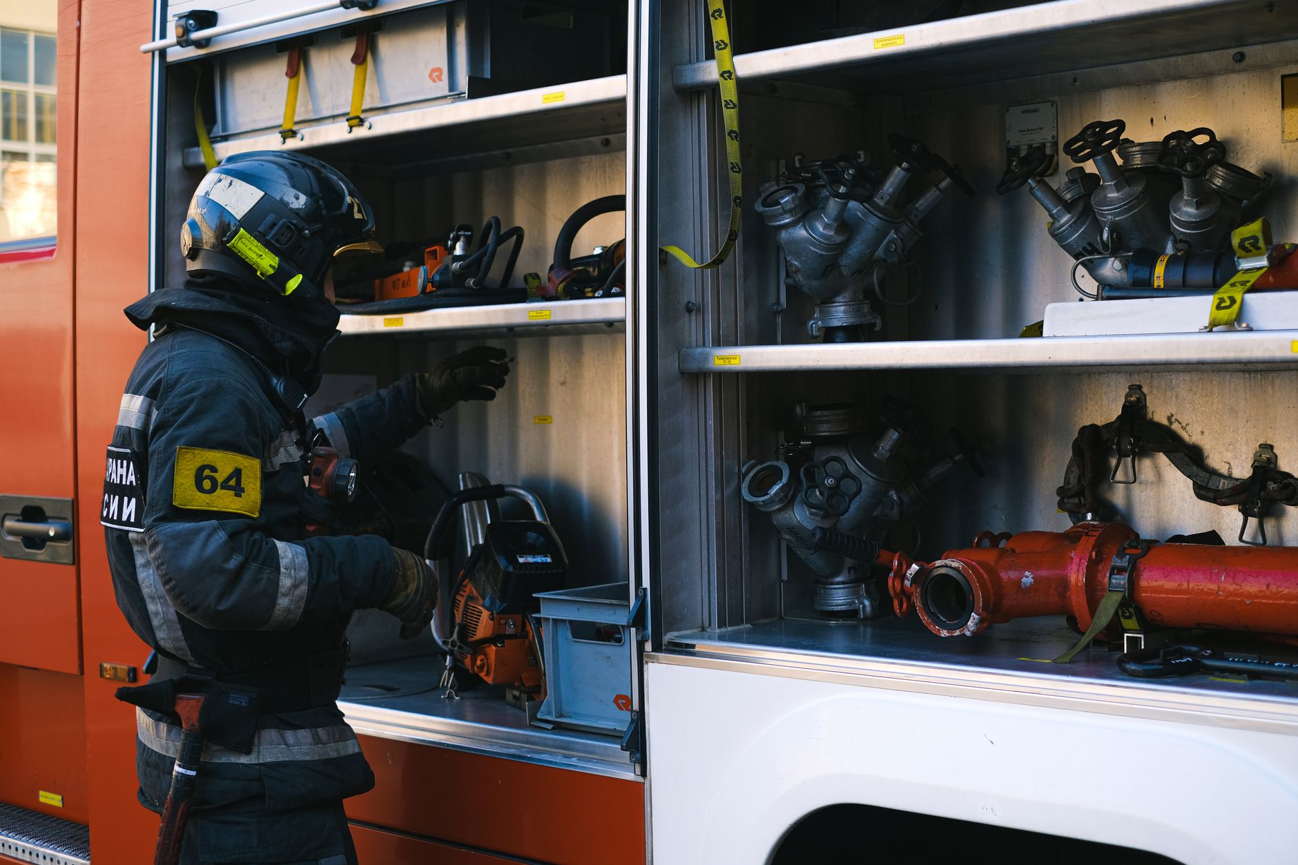 Feuerwehreinsatz in Michelstadt: Lagerhallen-Besitzer bei Brand schwer verletzt
