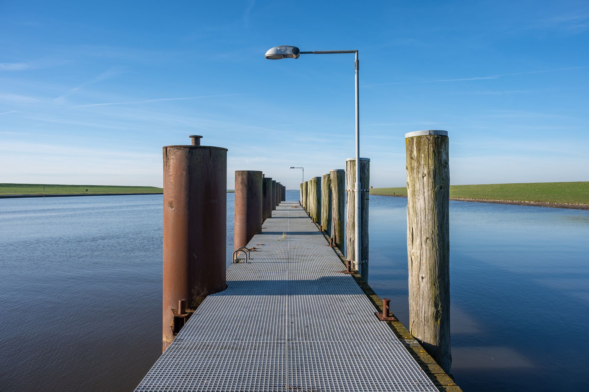 Klimawandel - Niedrigwasser bringt Chemieindustrie in Bedrängnis