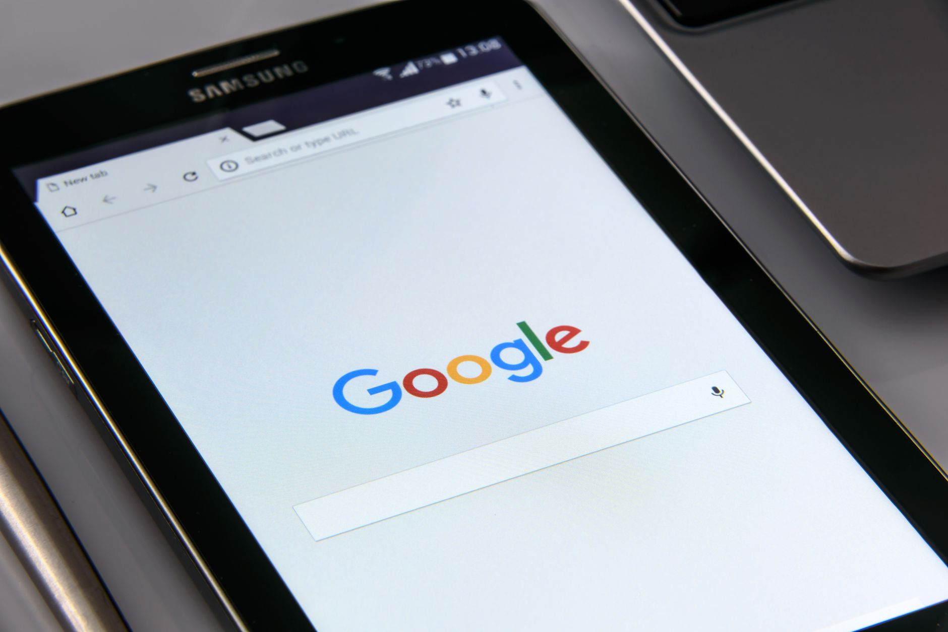 Charge 7? Google-Werbung zeigt möglicherweise unangekündigten Fitness-Tracker