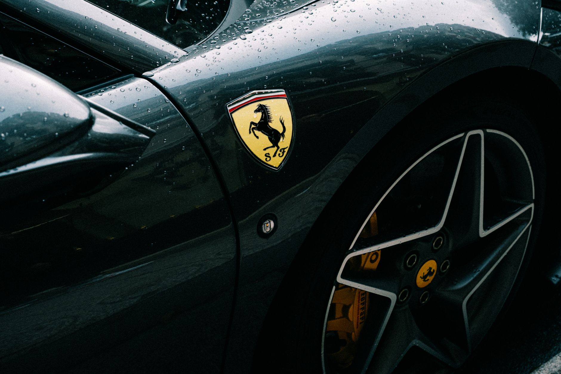 Allererster E-Ferrari für 40 Millionen Dollar versteigert