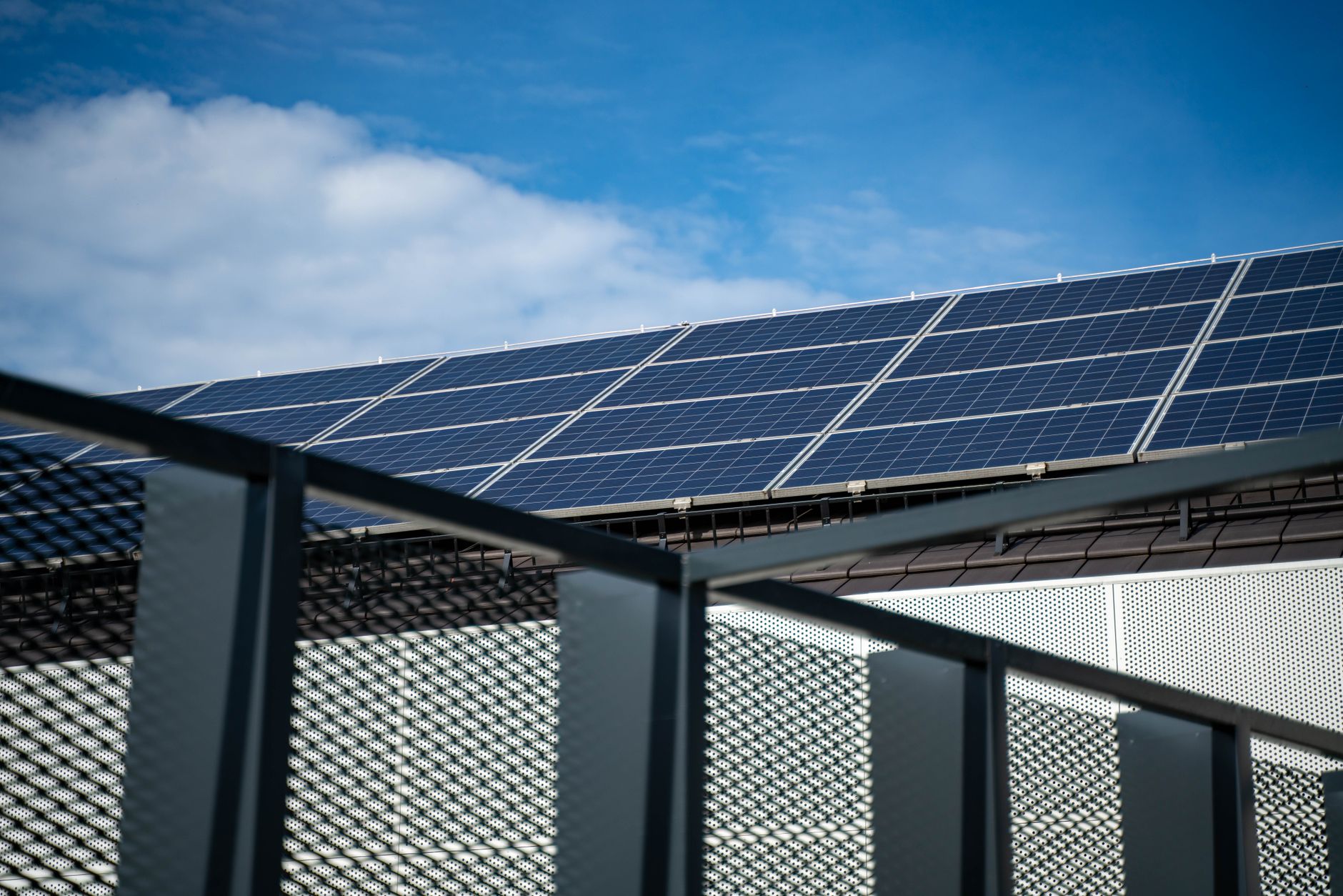 Photovoltaik: Kommerzielle Perowskit-Solarzellen bestehen Langzeittest