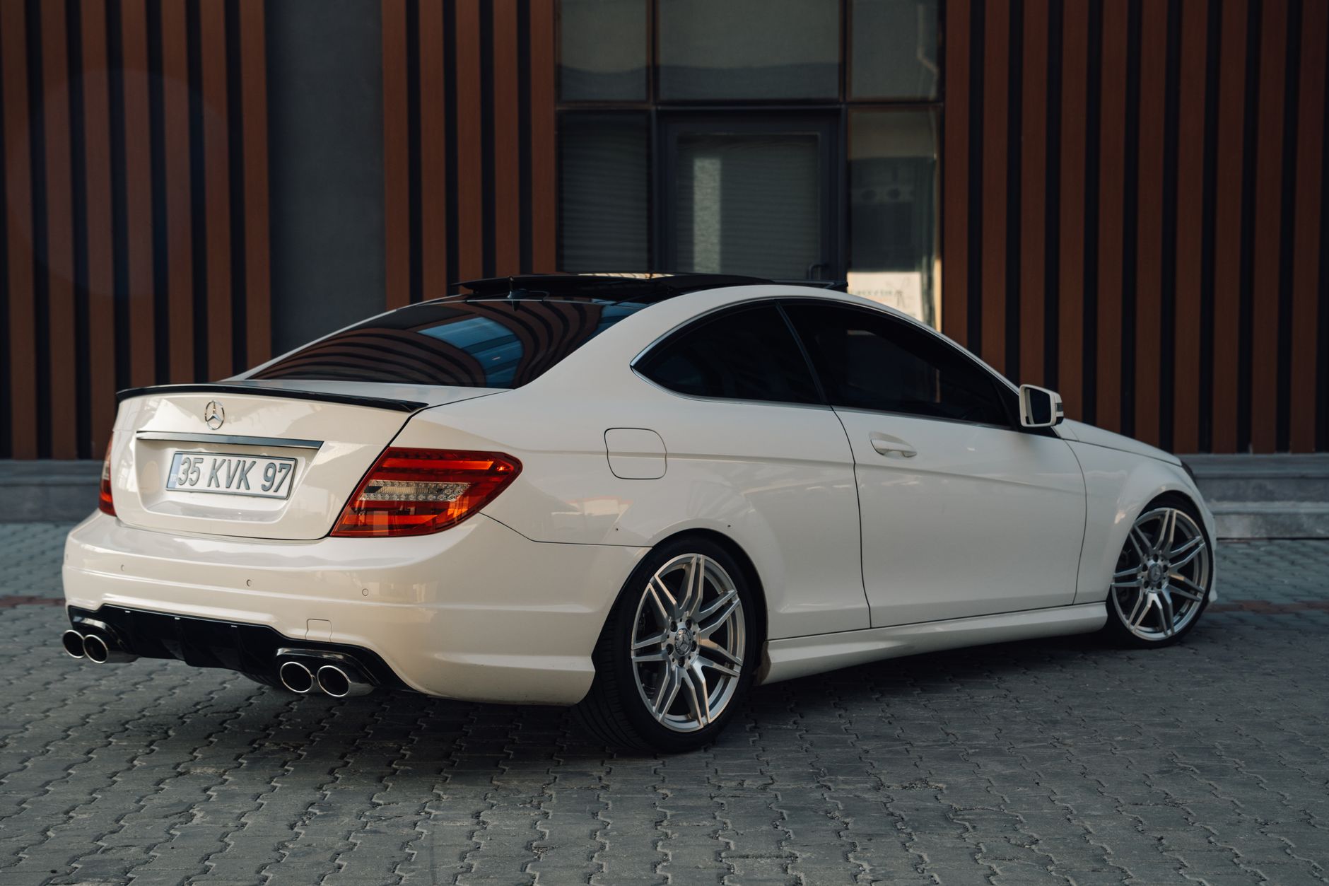 Premium-Autos: So frischt Mercedes die C-Klasse auf