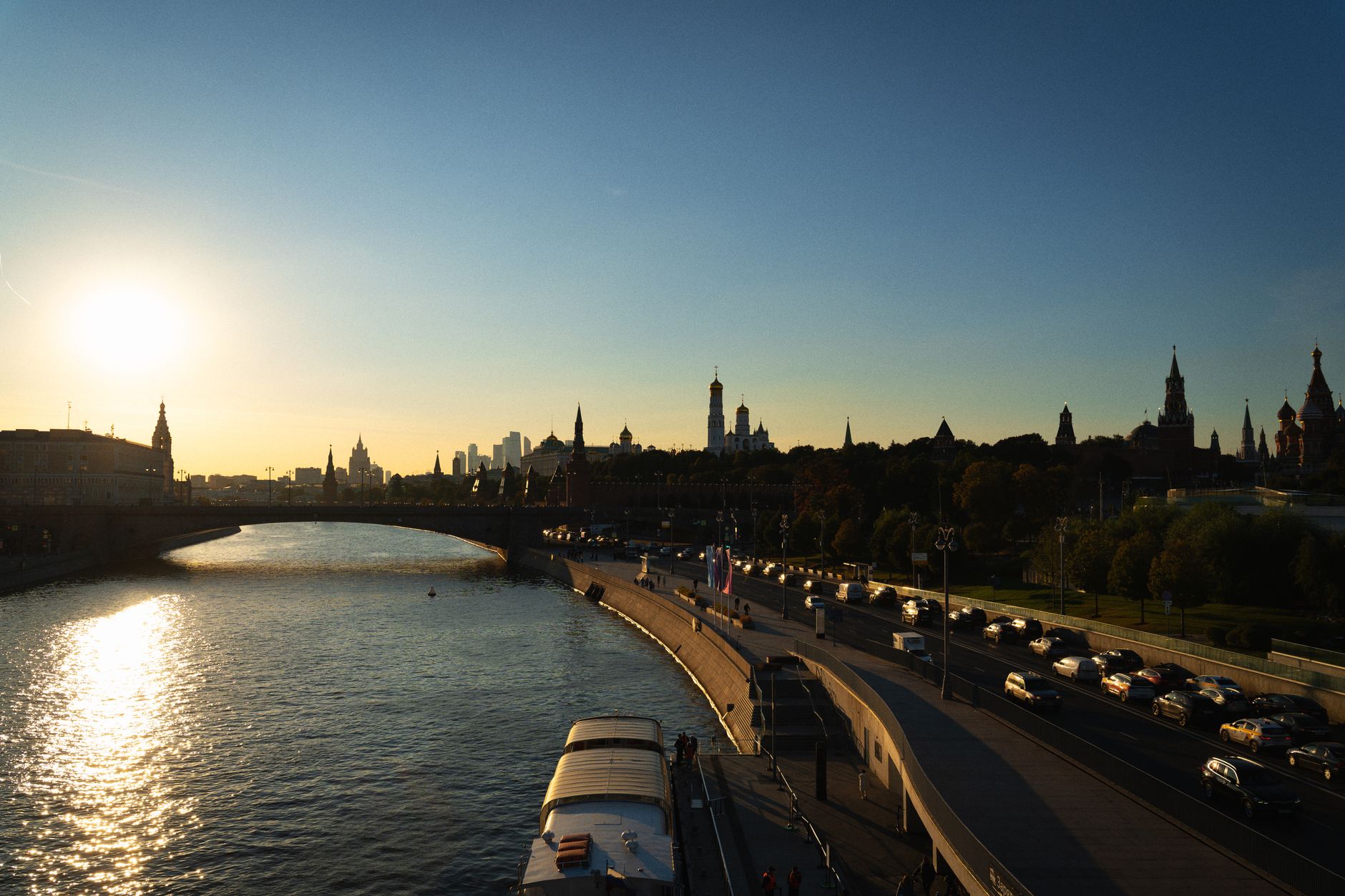 Moskau schweigt, Sorge in der Eifel und Deutsche pöbeln gern