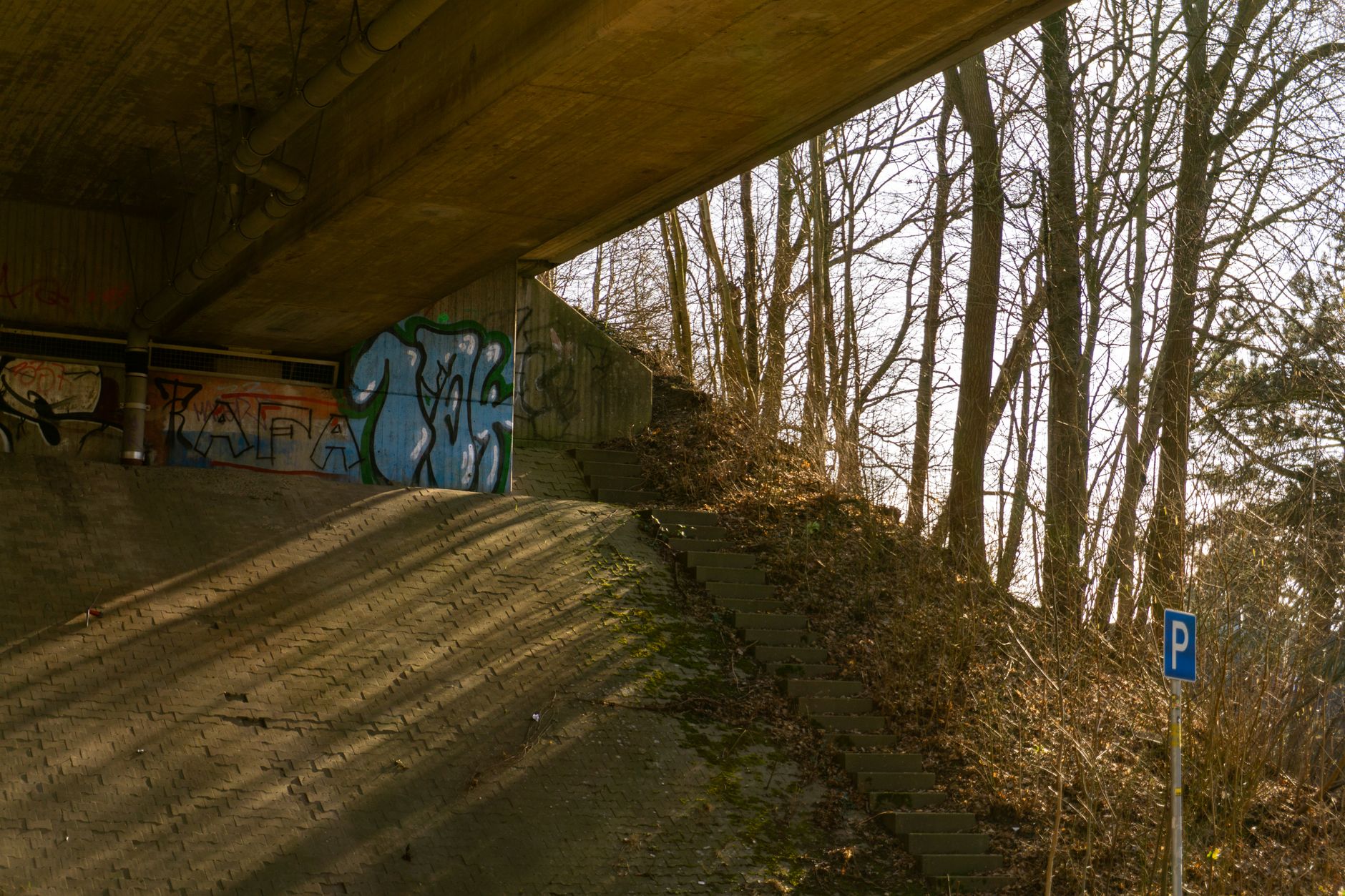 Einhausen: Diebe auf Autobahnparkplatz/Auffahrrampen im Visier