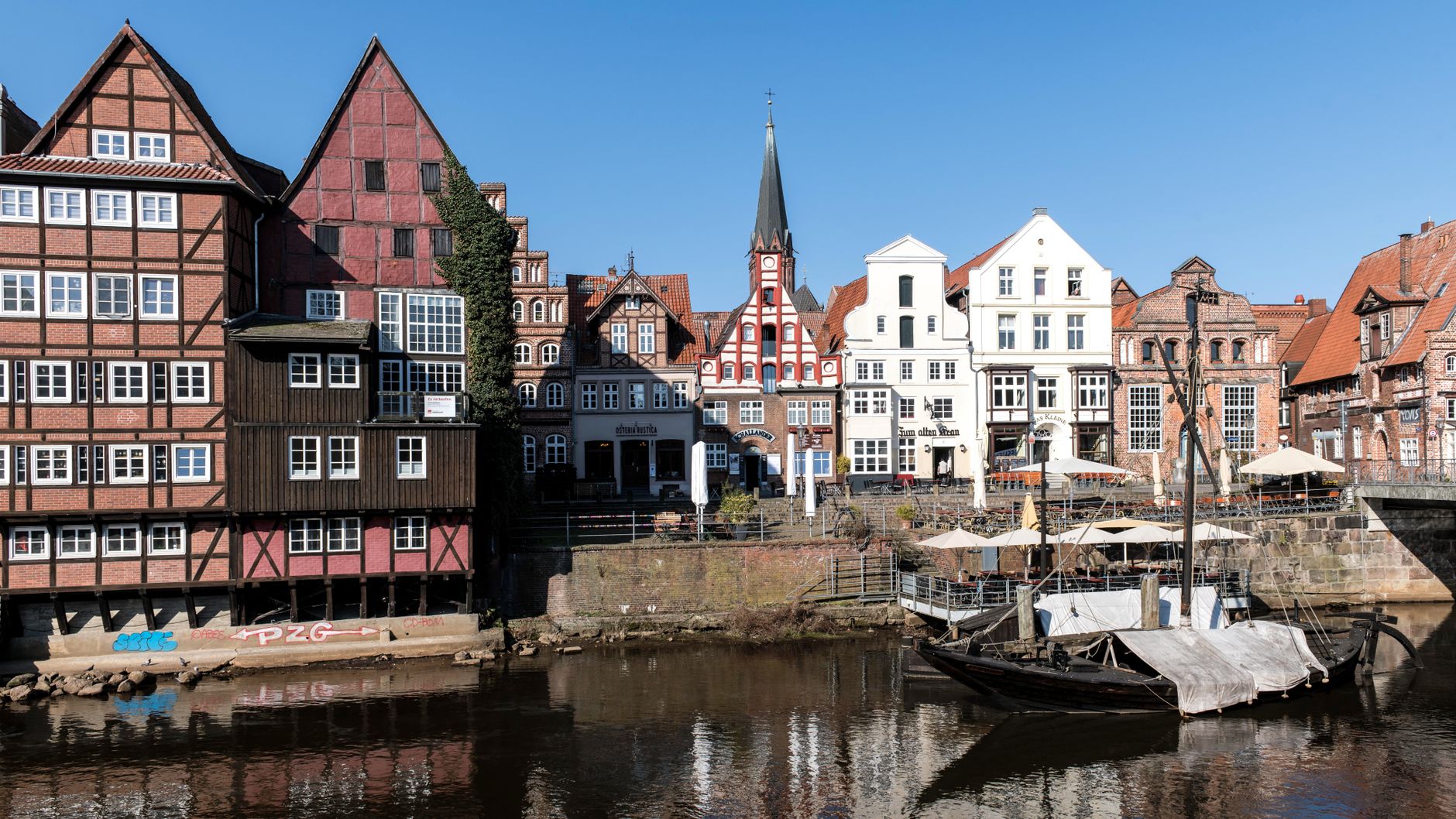 Konferenz in Rostock - Norddeutsche Länder pochen auf mehr Bundeshilfen für Häfen