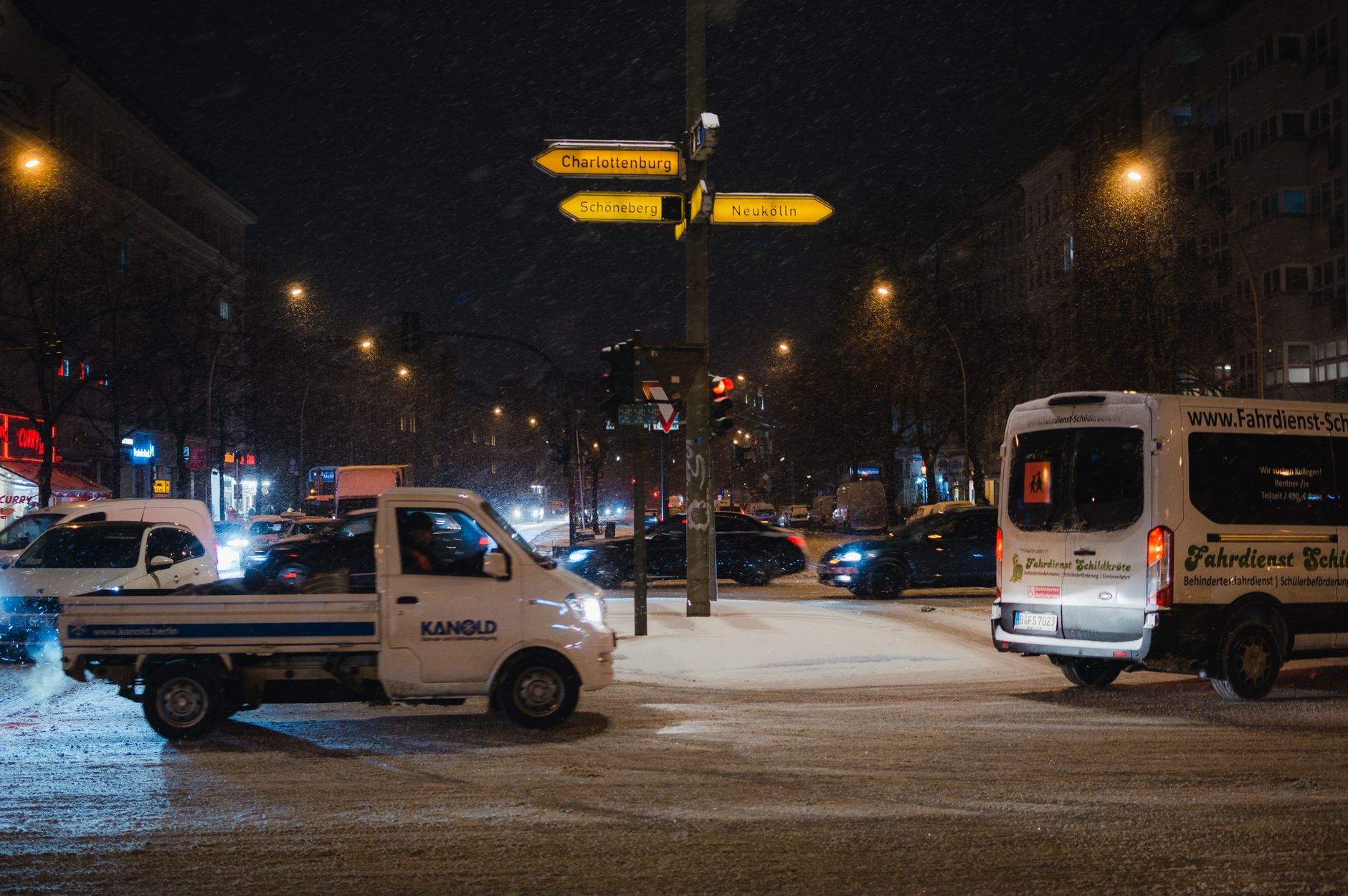 Wetter - Nachts Abkühlung auf 18 bis 10 Grad, teils mit Schauern und Gewittern