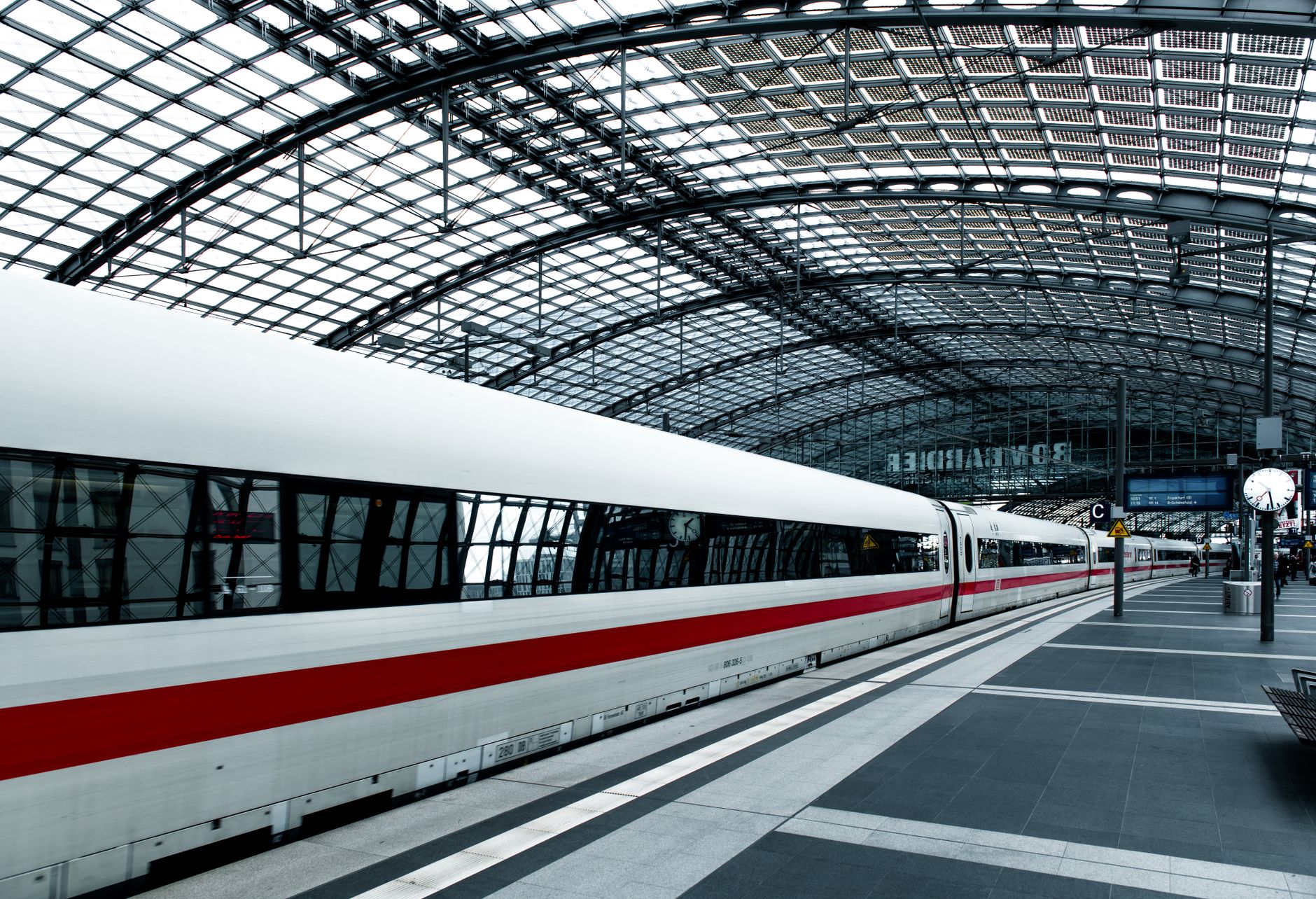 Nahverkehr auf dem Land: Wenn der Bus nur alle paar Stunden kommt