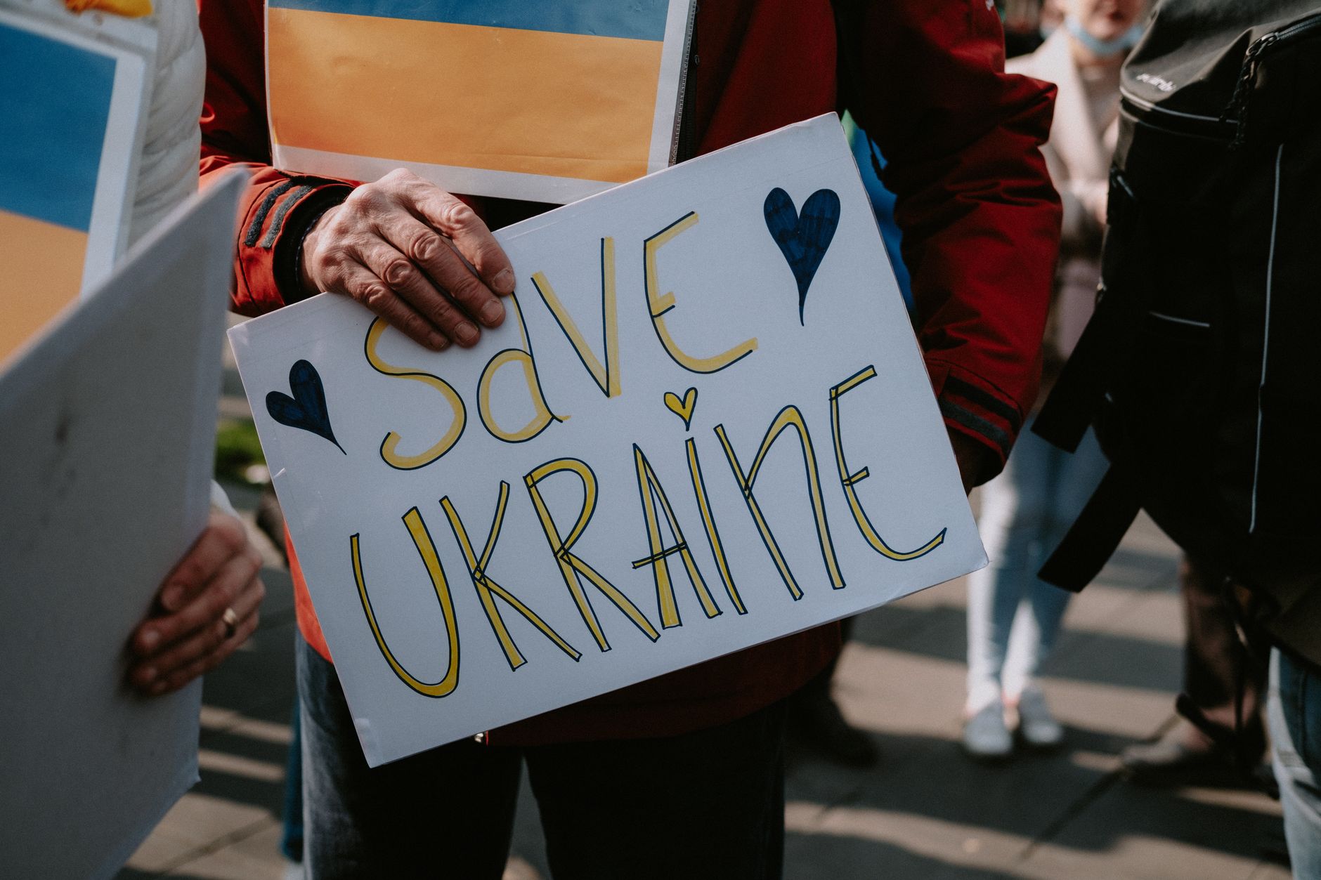 Unabhängige Ukraine, El Niño und Unternehmer Kühne tot