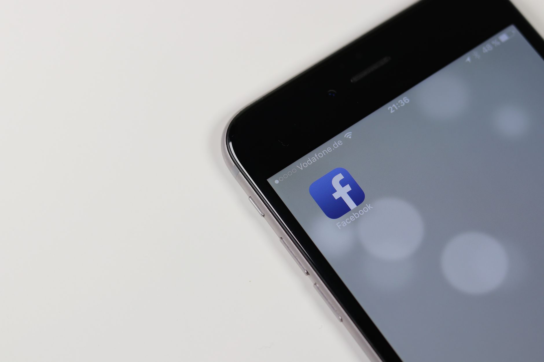 Brasilianische Präsidentschaftswahl: Facebook lässt Wahlwerbung mit Desinformation zu