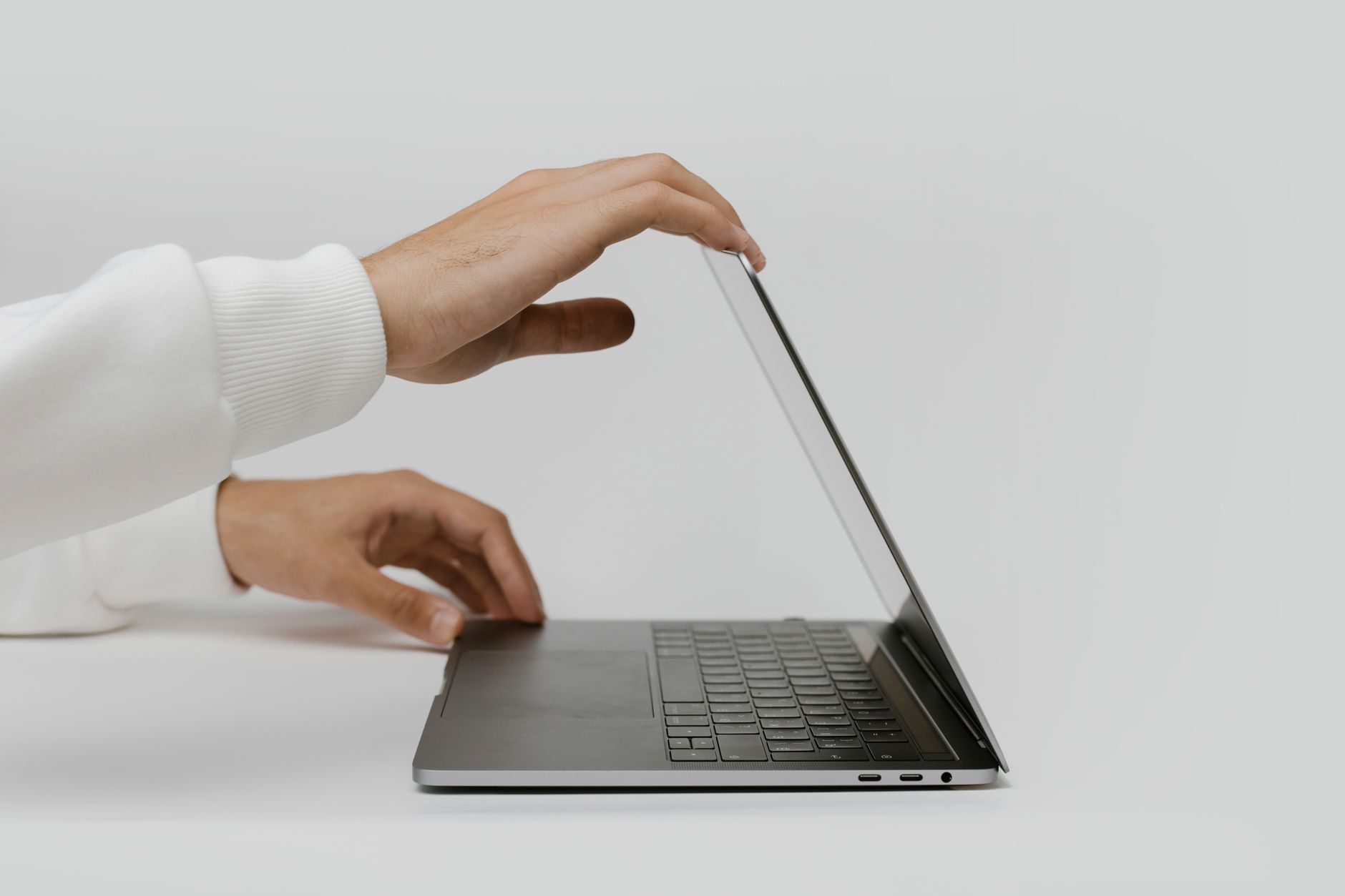 (g+) Opinion Business Insight: AI has opened up big holes in cyber security