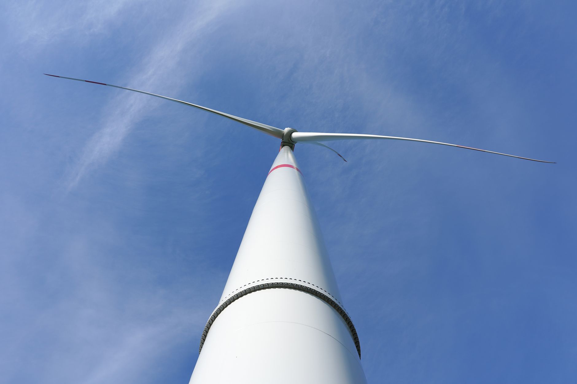 Höhenwindkraft: Fliegende Windkraftanlage erzeugt Strom in 4.000 Metern Höhe