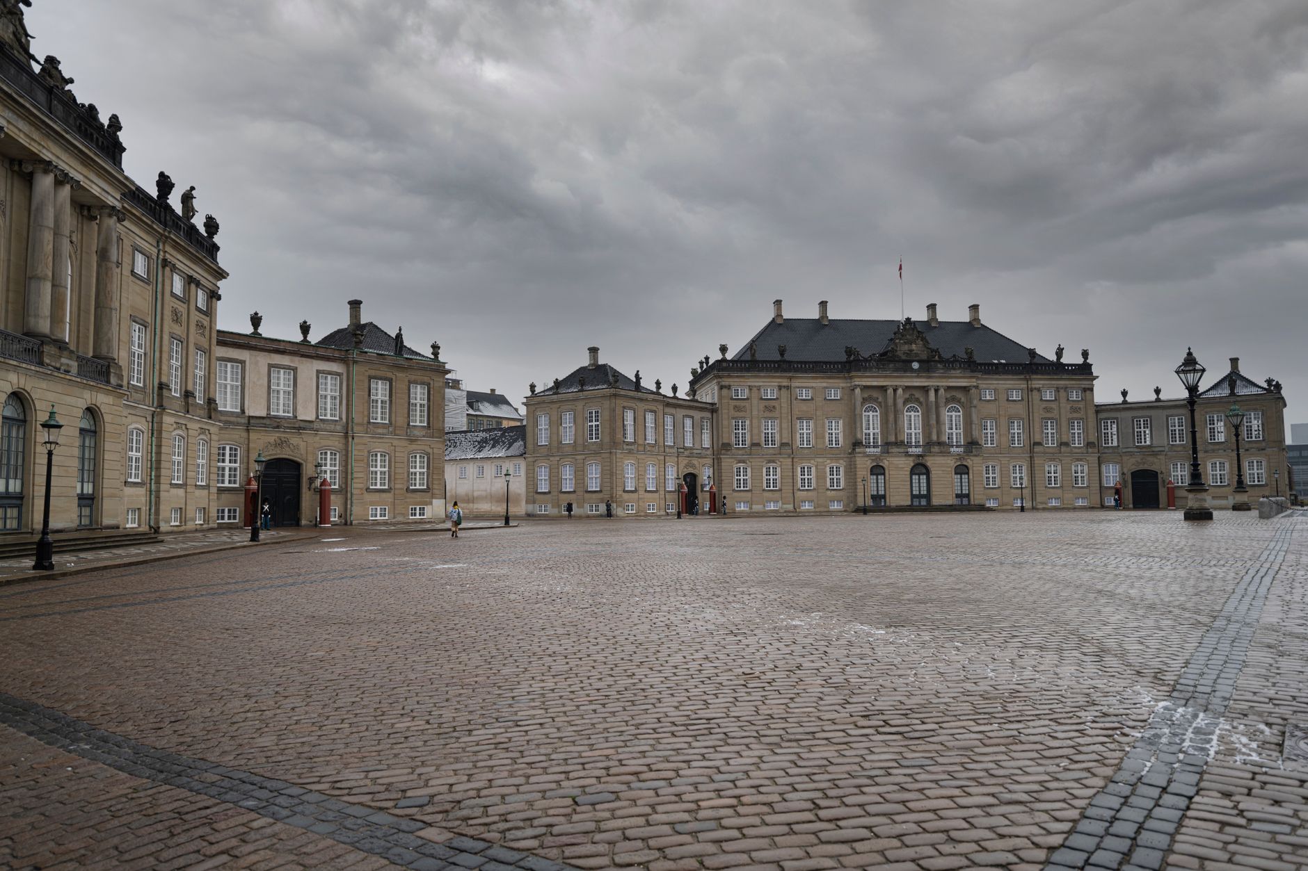 Dänisches Parlament - Opfer von Zwangsverhütung in Grönland bekommen 40.000 Euro Schmerzensgeld