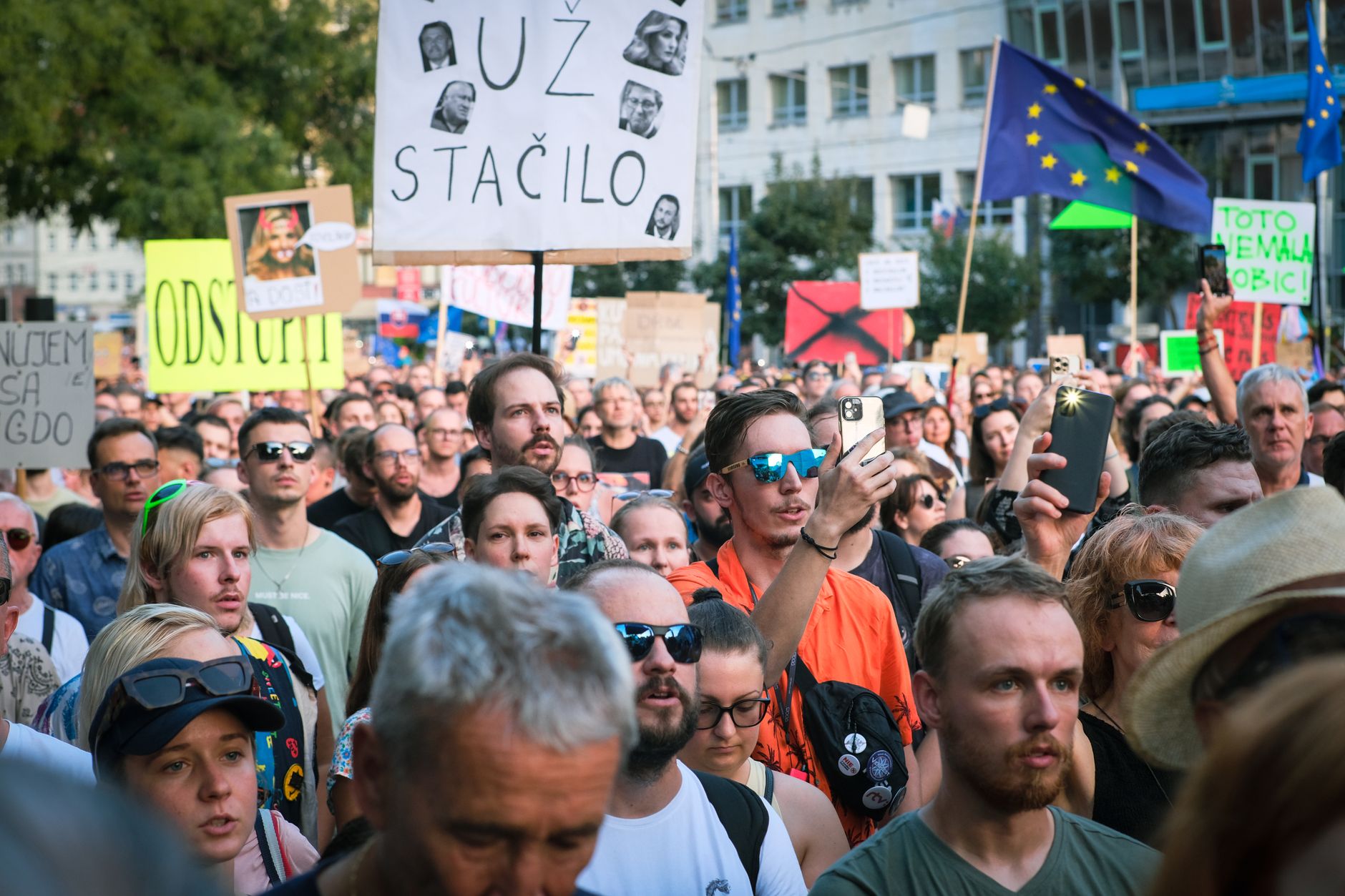 Regierungspläne - Fraktionen von SPD und Union wollen Reformen bis Jahresende umsetzen