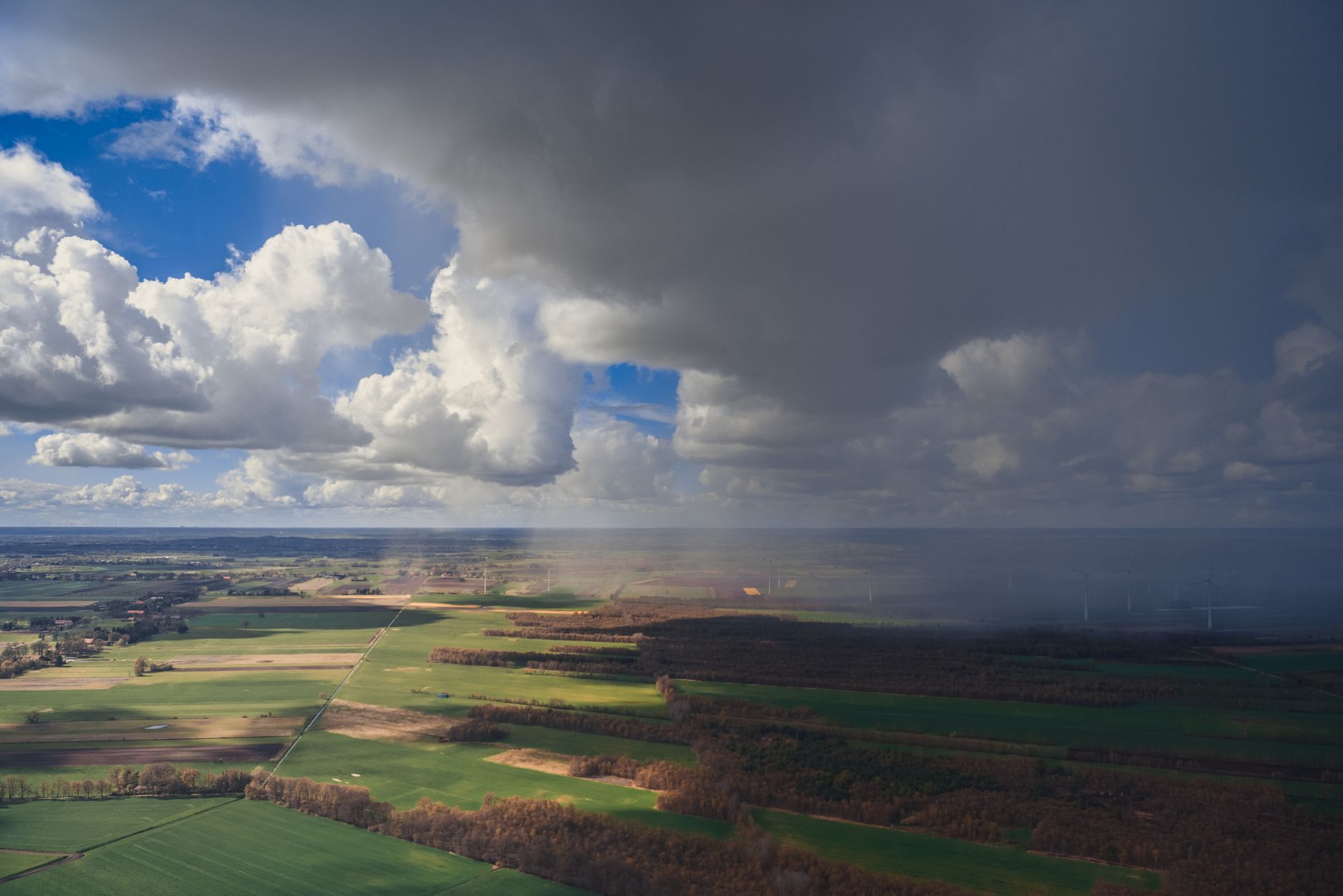 Wetter - Im Norden Schauer, sonst wechselnd bewölkt und meist trocken