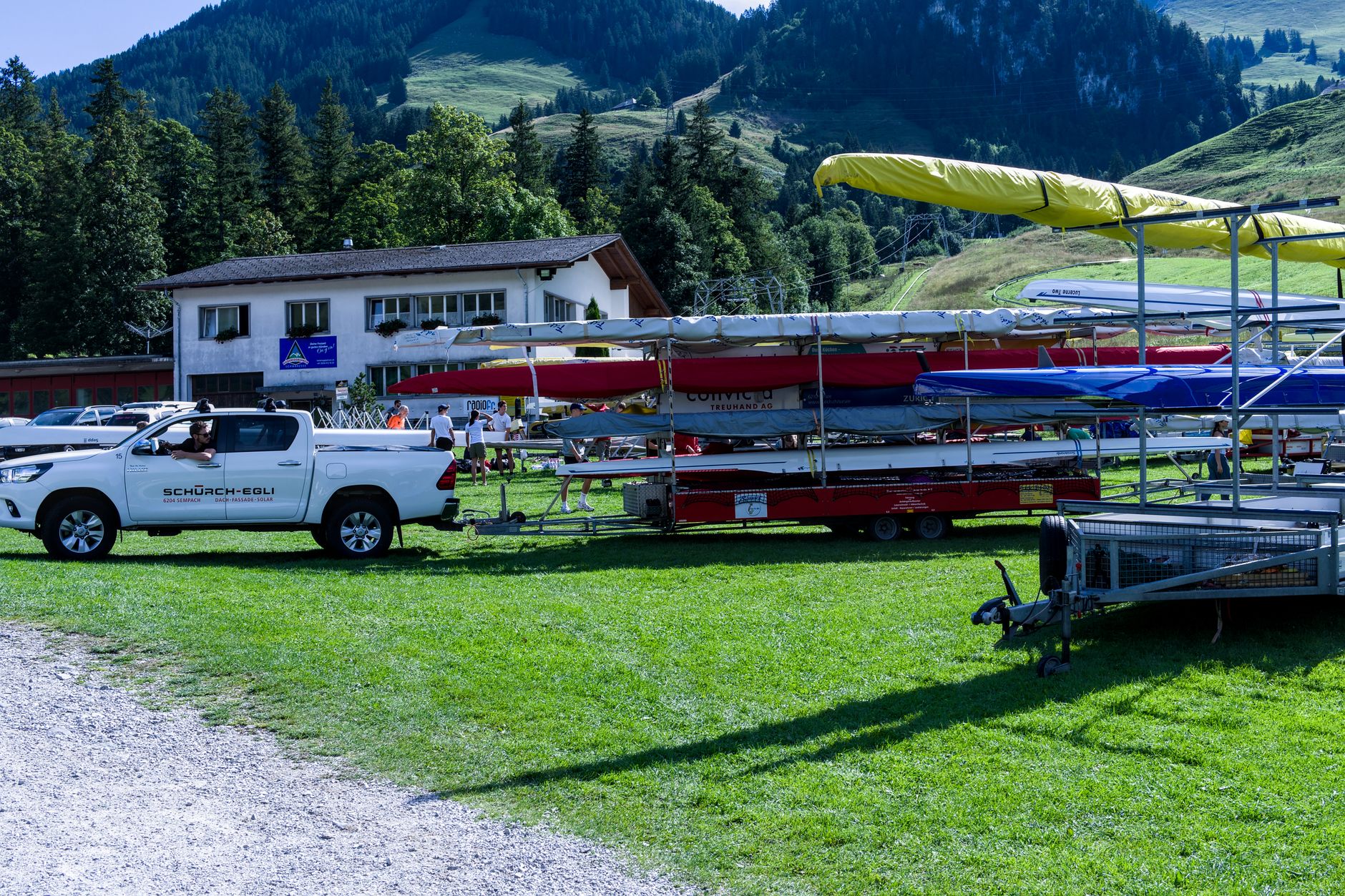 Schweiz - Tätersuche läuft nach Schüssen bei Rave