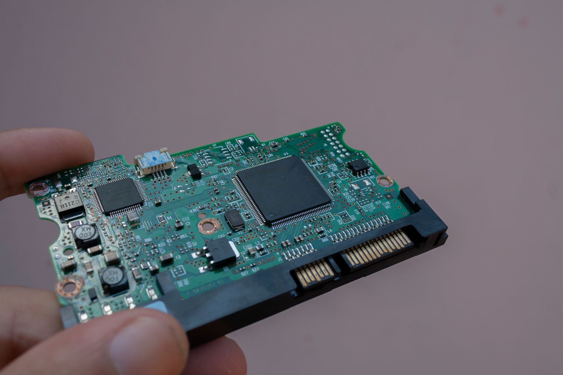 Anzeige: Beliebte Sata-SSD mit 2 TByte von Crucial günstig wie lange nicht