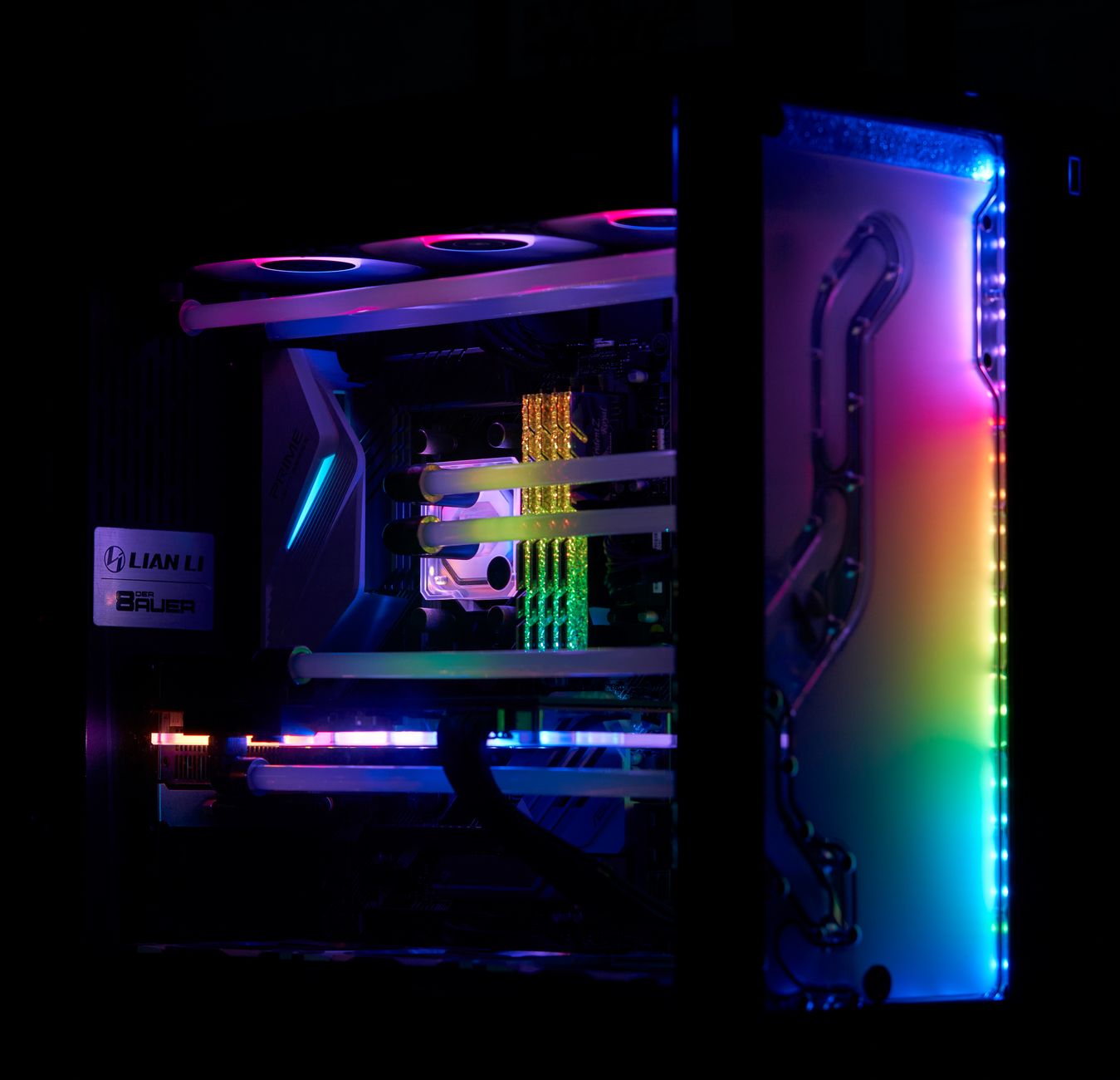 heise+ | Gaming-PC fürs Wohnzimmer: c’t-Bauvorschlag schlägt Steam Machine