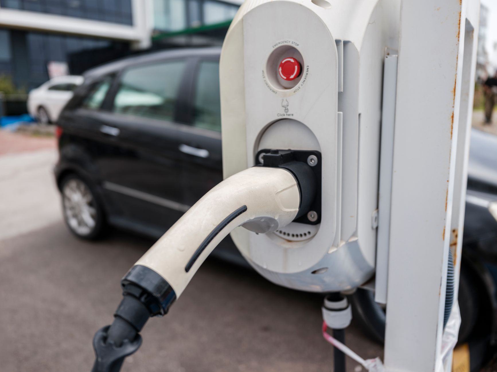 Elektroauto: Niedervolt-Batterie mit Natrium statt Blei geht in Serie