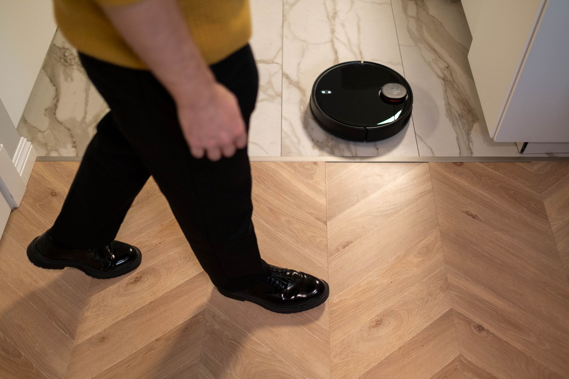 Segway Navimow H5 Pro: Neuer Mähroboter schneidet mit ausfahrbarem Arm erstmals bis zur Rasenkante