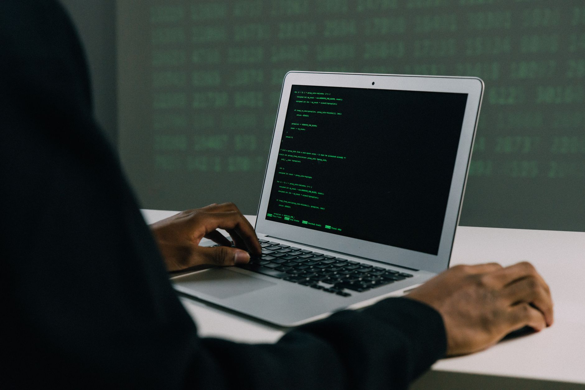 OpenAI-Agenten streiten beim Hacken über Ethik – und machen trotzdem weiter