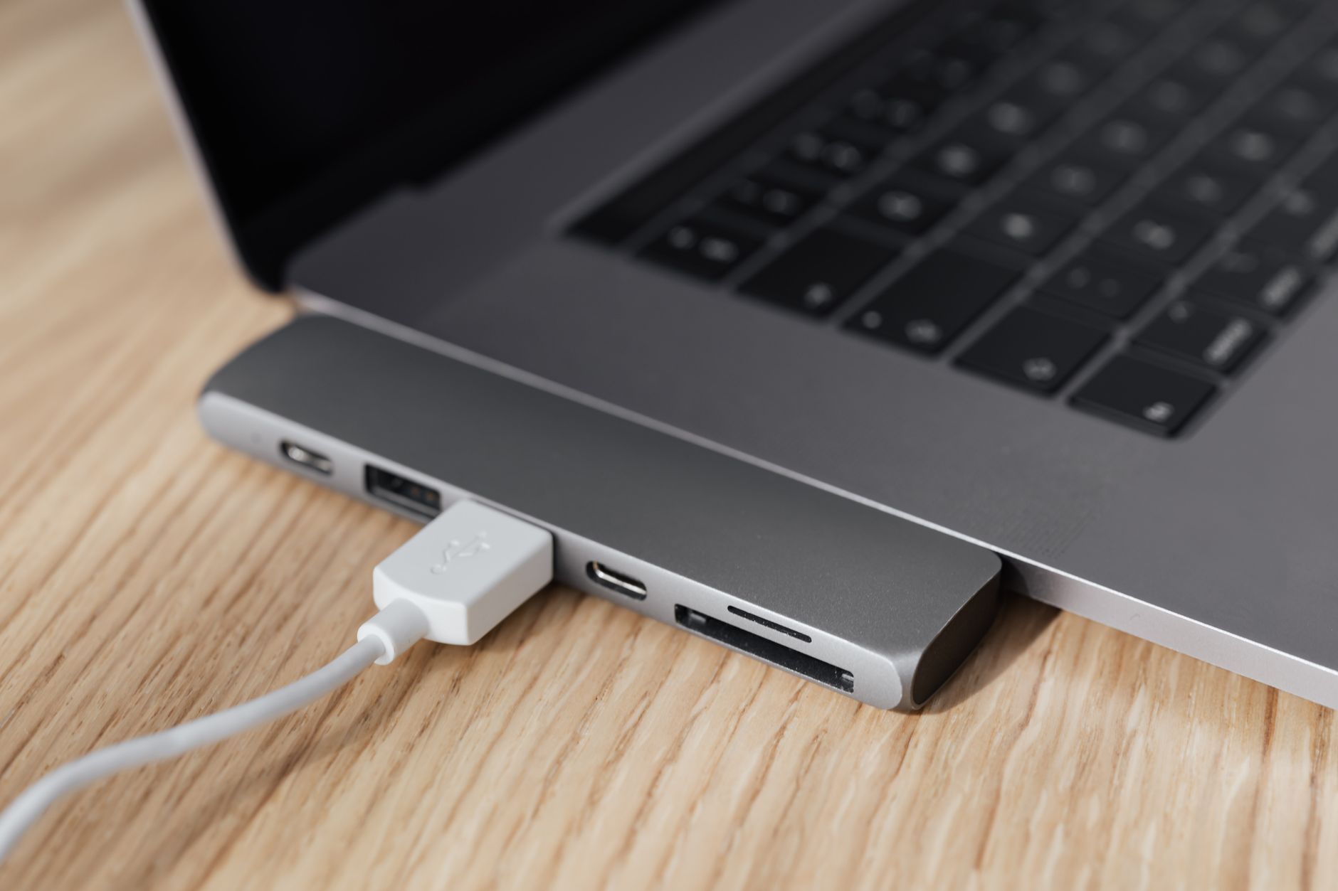 Anzeige: USB-SSD-Stick mit 1 TByte und 2-in-1-Design für unter 125 Euro