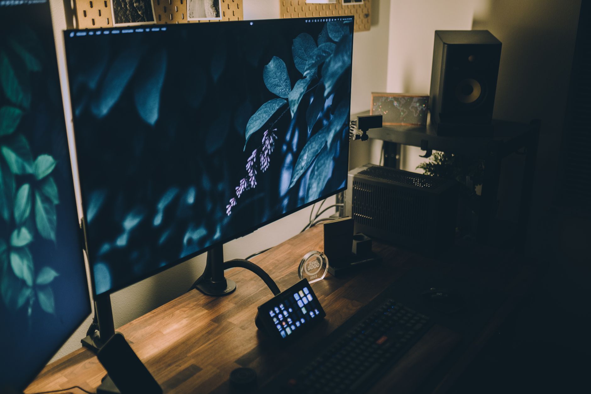 Mobiler Monitor Asus Zenscreen Oled MQ16FC im Test: wertig & farbstark für 280 €