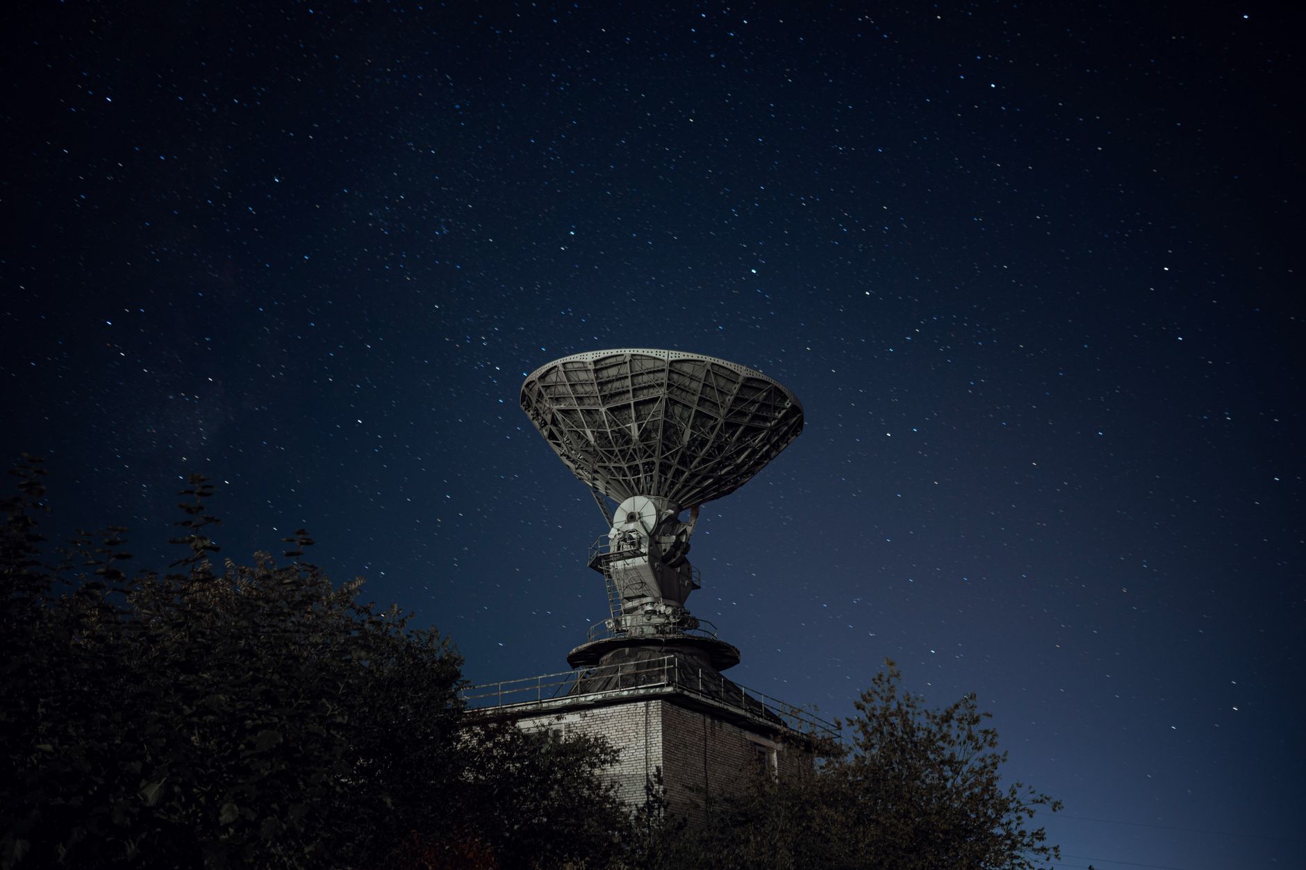 Astronomen warnen: Satelliten-Ring könnte den Nachthimmel um 300 Prozent aufhellen
